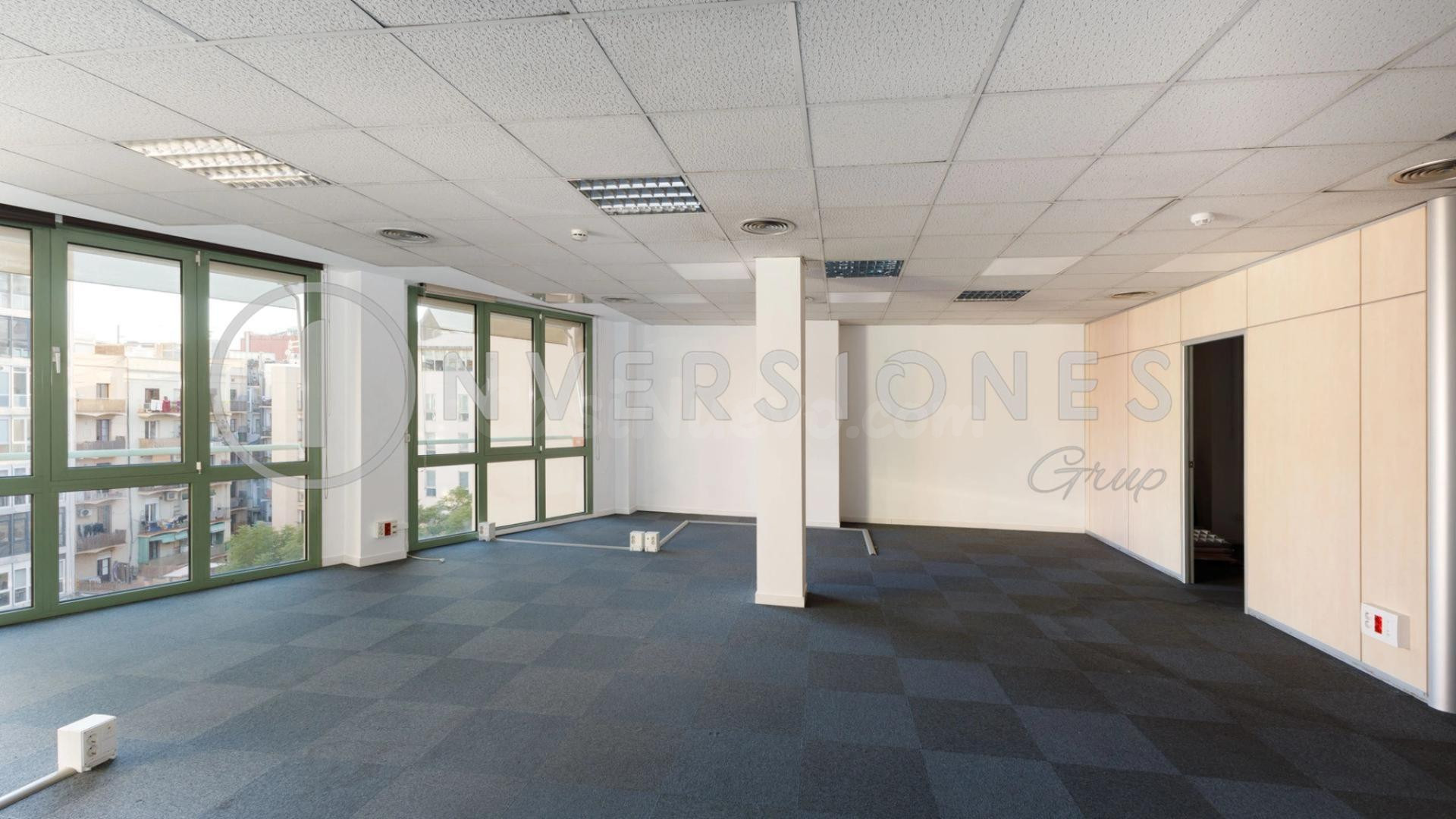 Oficina 113m² en alquiler - Fort Pienc