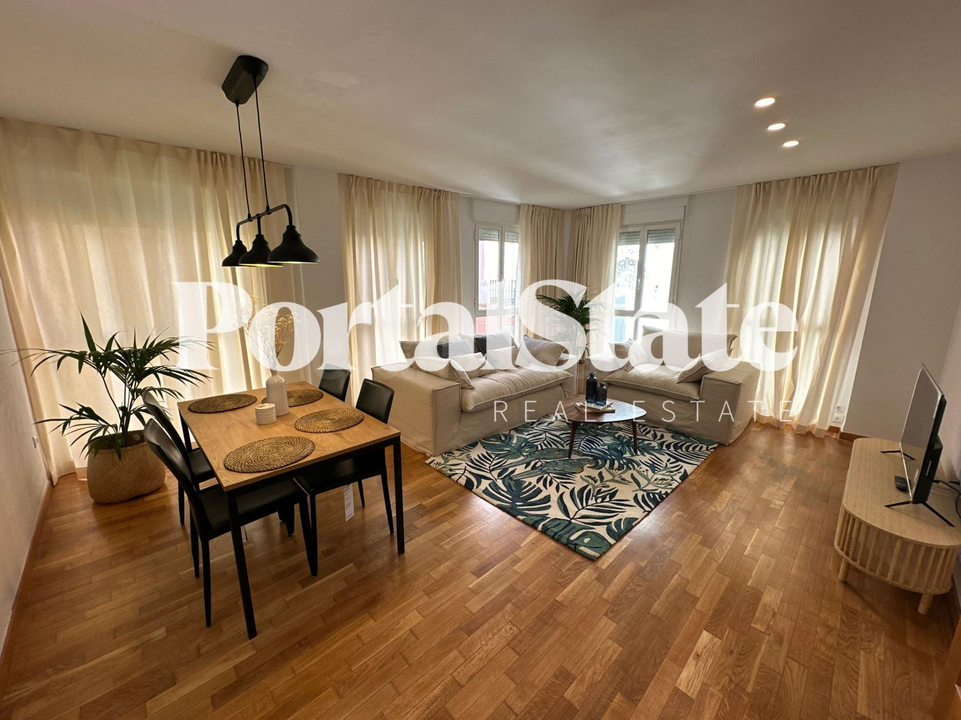 VIVIENDA DE 3 habitaciones EN ALQUILER POR TEMPORADA JUNTO A LA PLAZA DE LA REINA