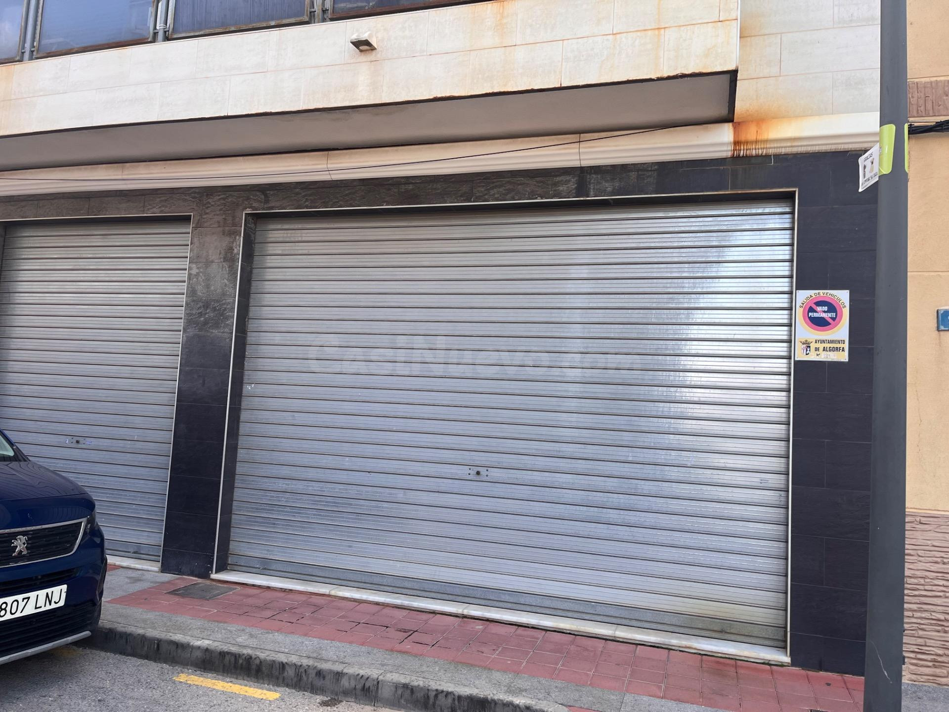 AMPLÍSIMO LOCAL COMERCIAL EN ALGORFA