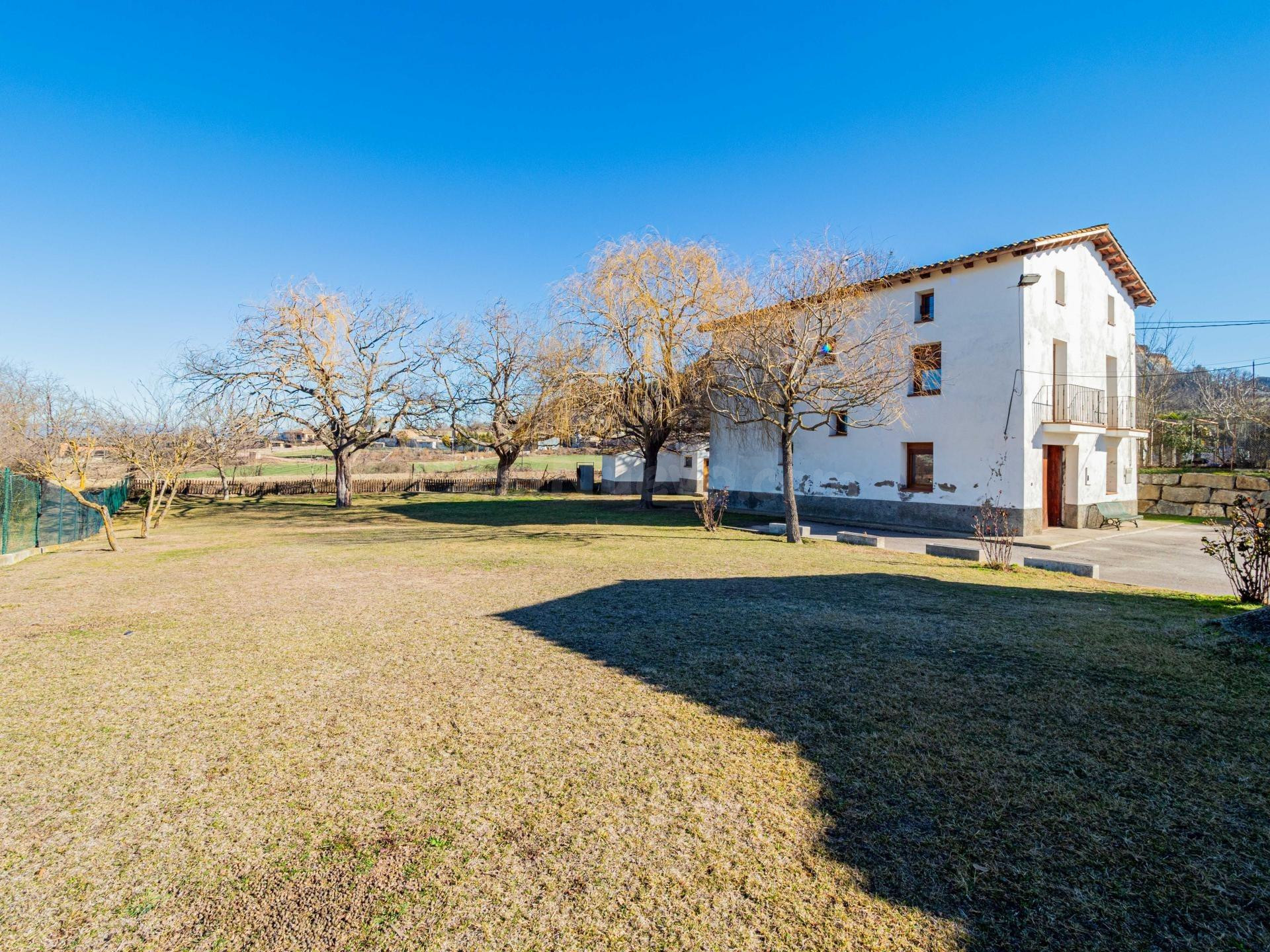 Propiedad Rural de Ensueño en Tona ¡Oportunidad Única!