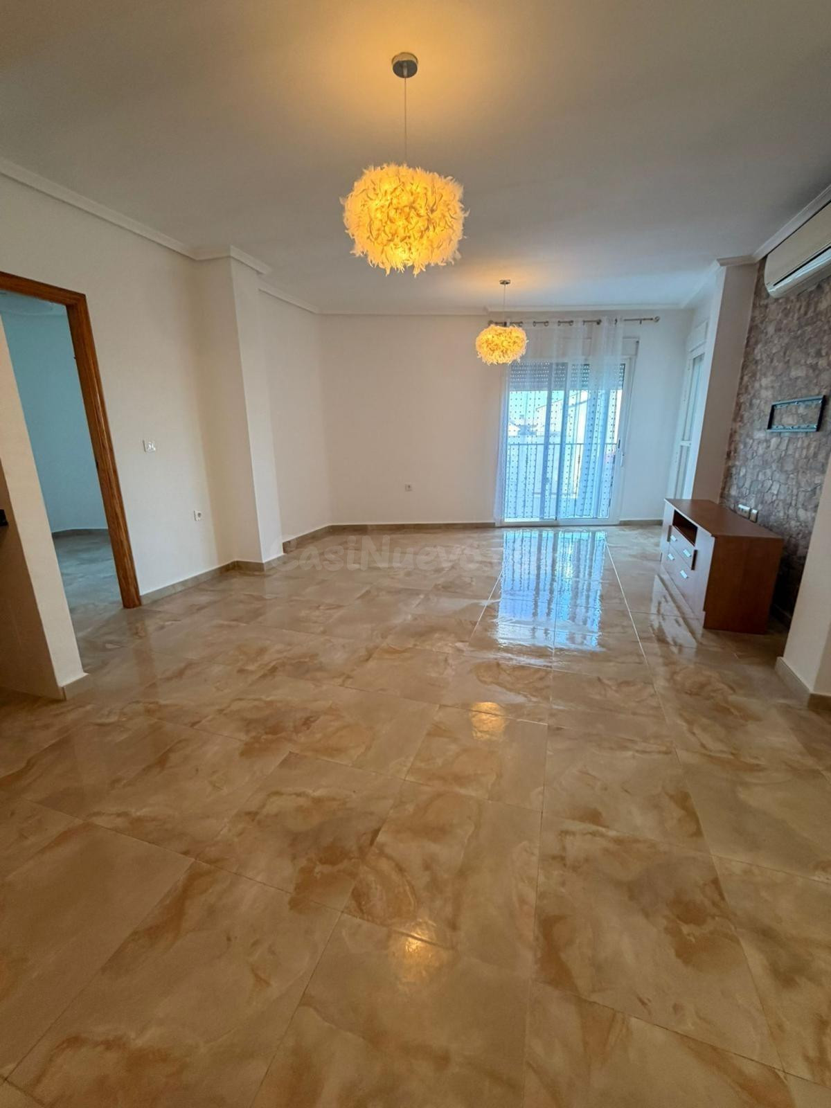 APARTAMENTO DE 2 DORMITORIOS Y 2 BAÑOS - ZONA JACARILLA -
