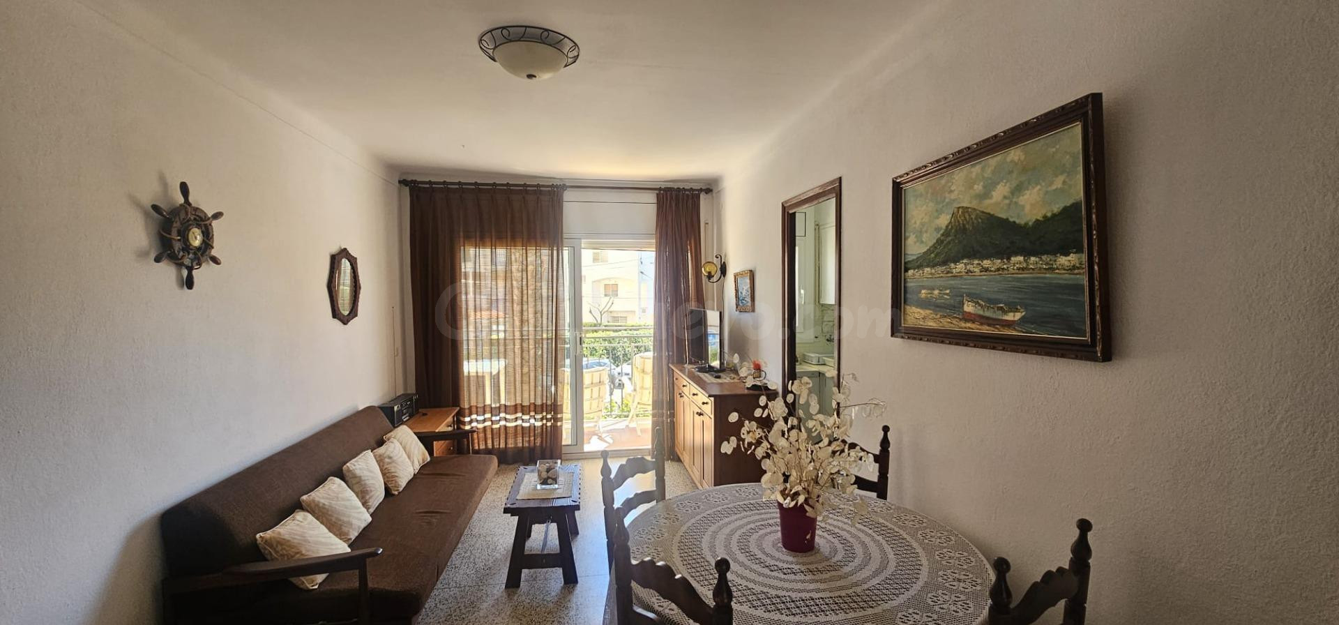 ACOGEDOR PISO DE 4 habitaciones A UN PASO DE LA PLAYA