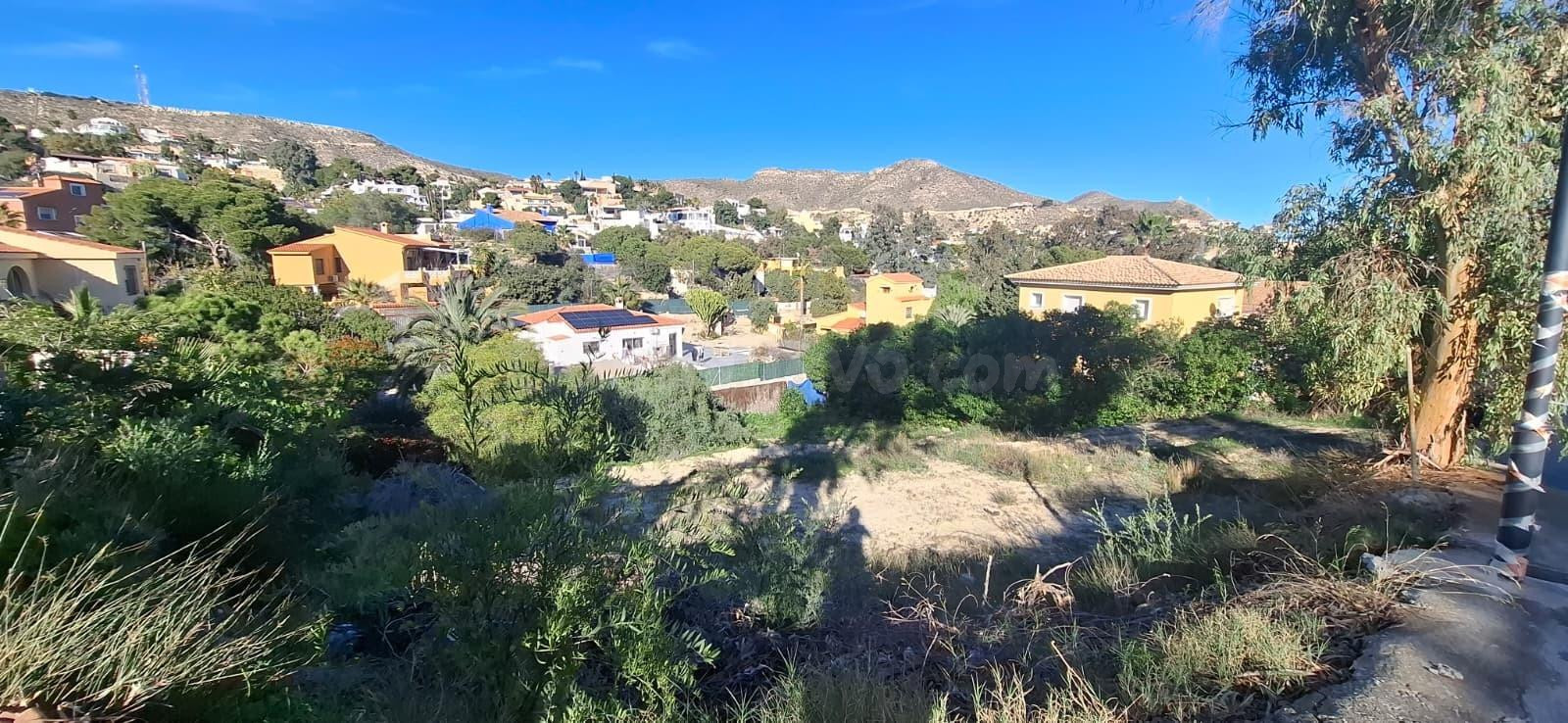 Solar urbano a escasos metros del mar en El Campello, Coveta Fumá