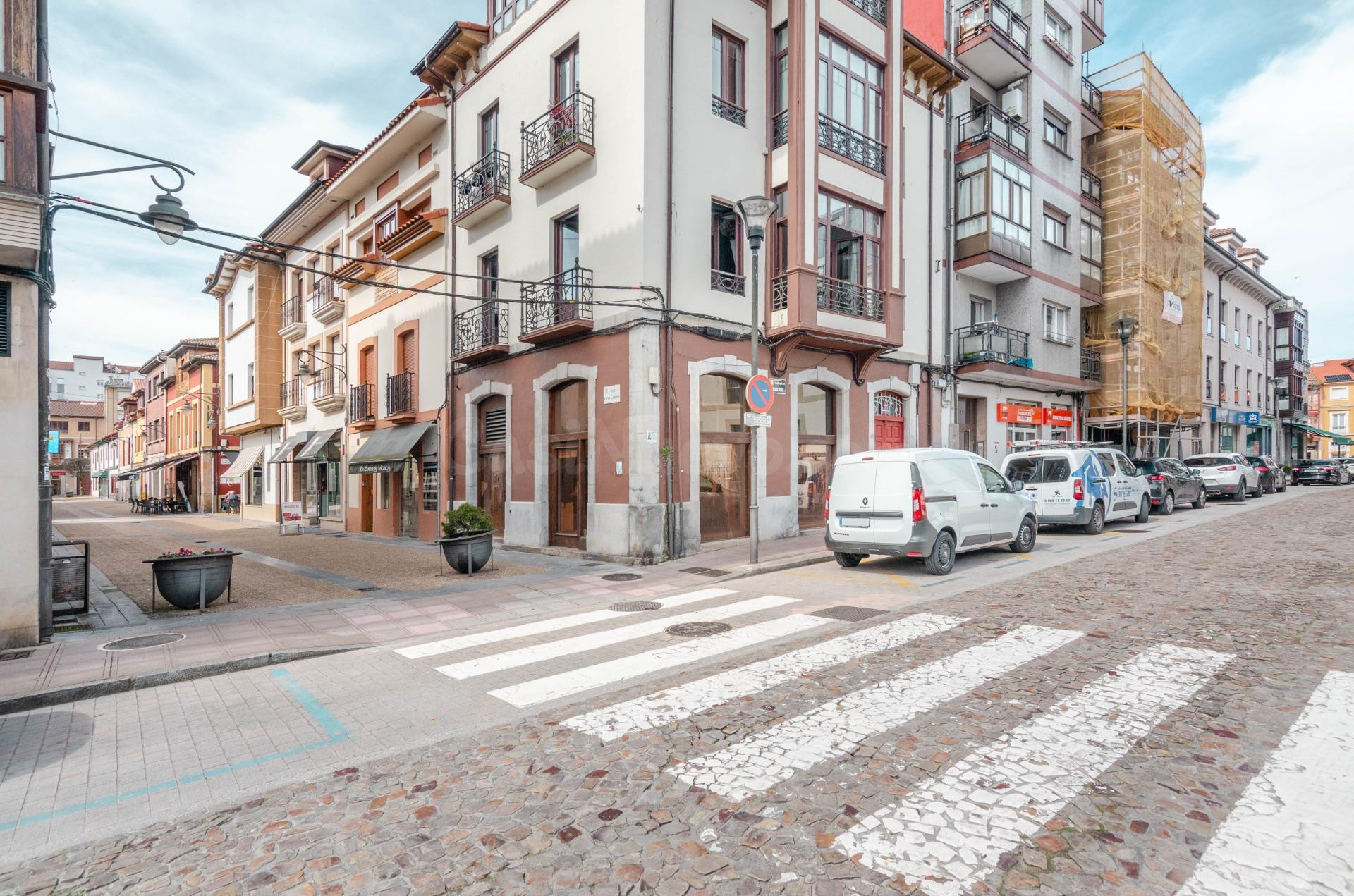 Local comercial Pola de Siero "Frente al Ayuntamiento "