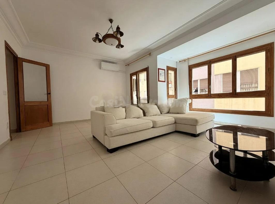 ALQUILER DE AMPLIA VIVIENDA DE 4 DORMITORIOS ZONA CENTRO TRADICIONAL