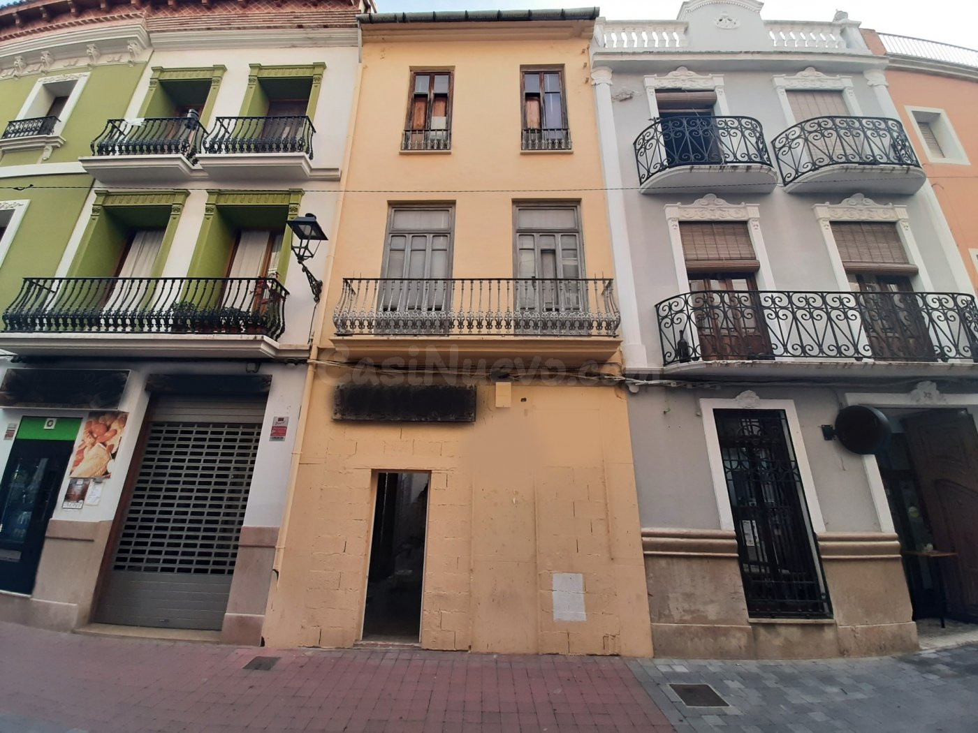 SOLAR PARA EDIFICAR TU CASA EN PLENO CENTRO DE LA CIUDAD