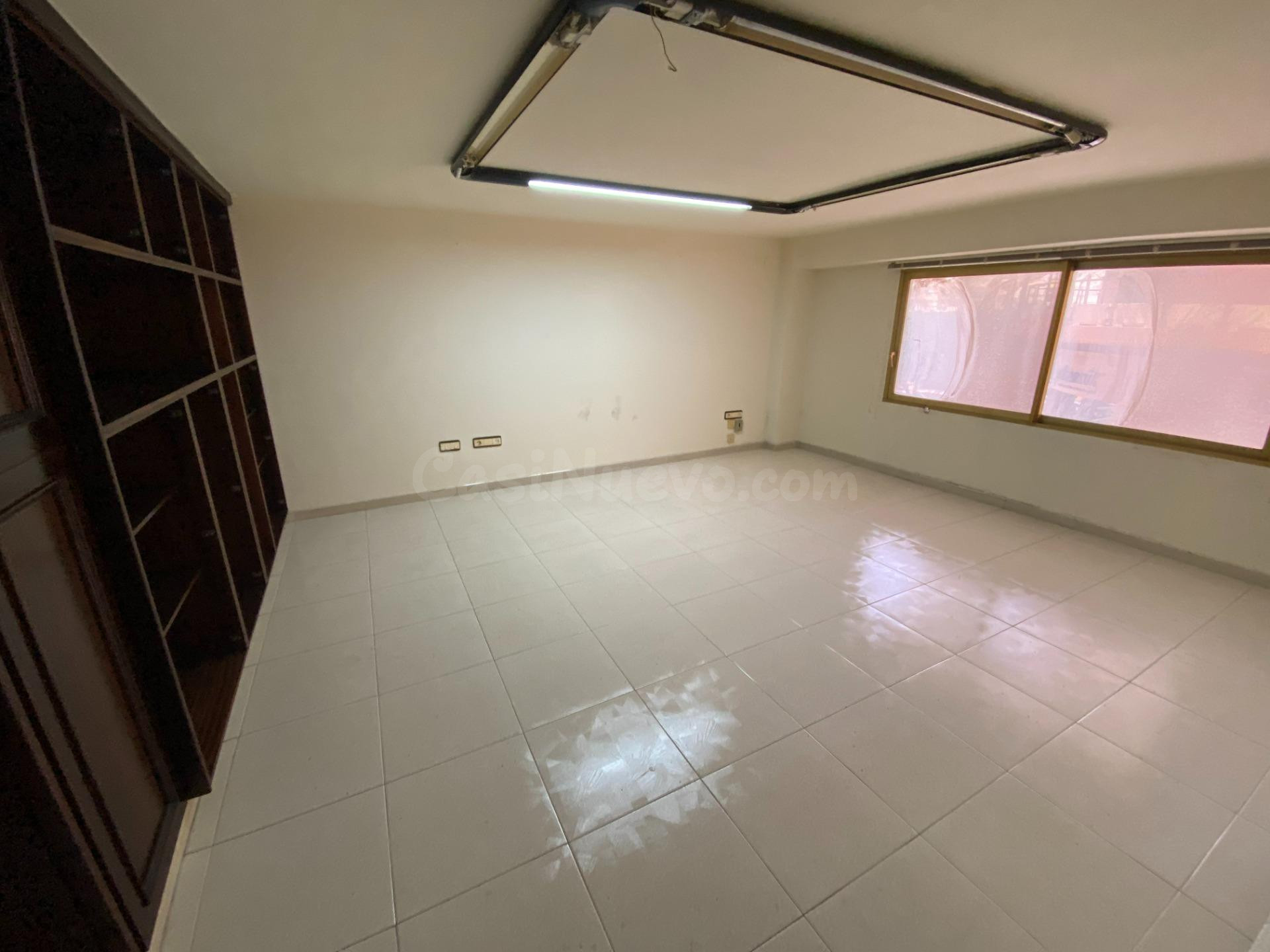 Entresuelo para oficinas en venta