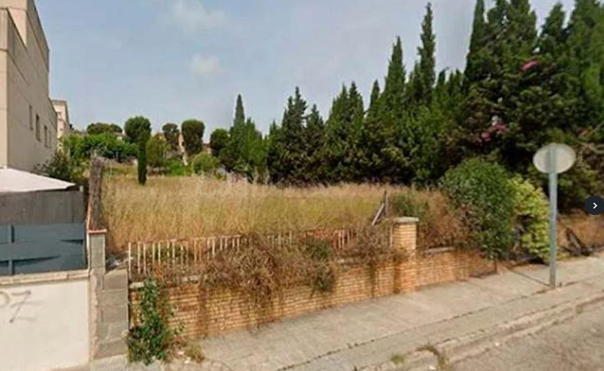 Oportunidad de Inversión en Suelo Urbano Residencial en Calafell