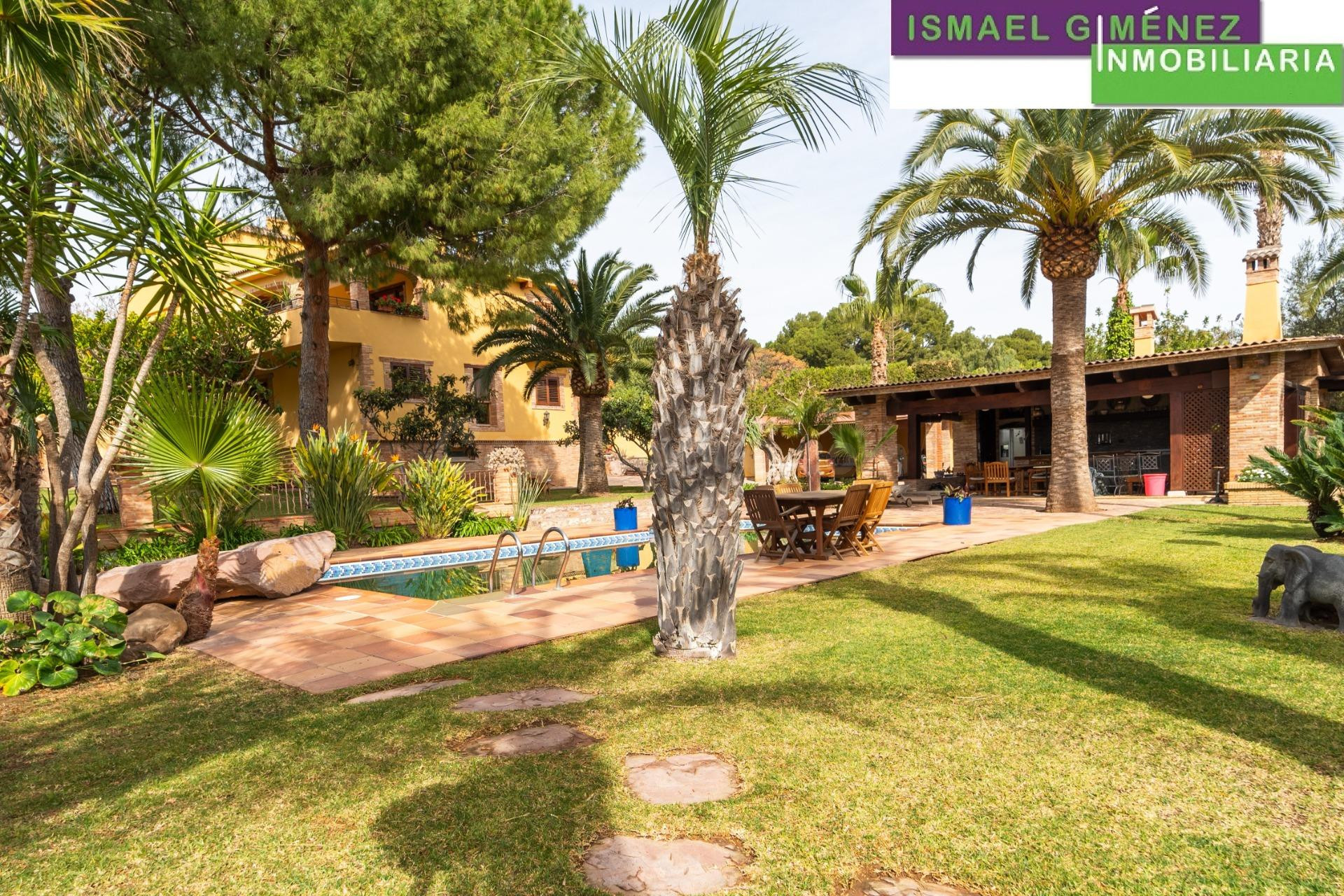 Chalet 5 habitaciones 470m² en venta - NAQUERA