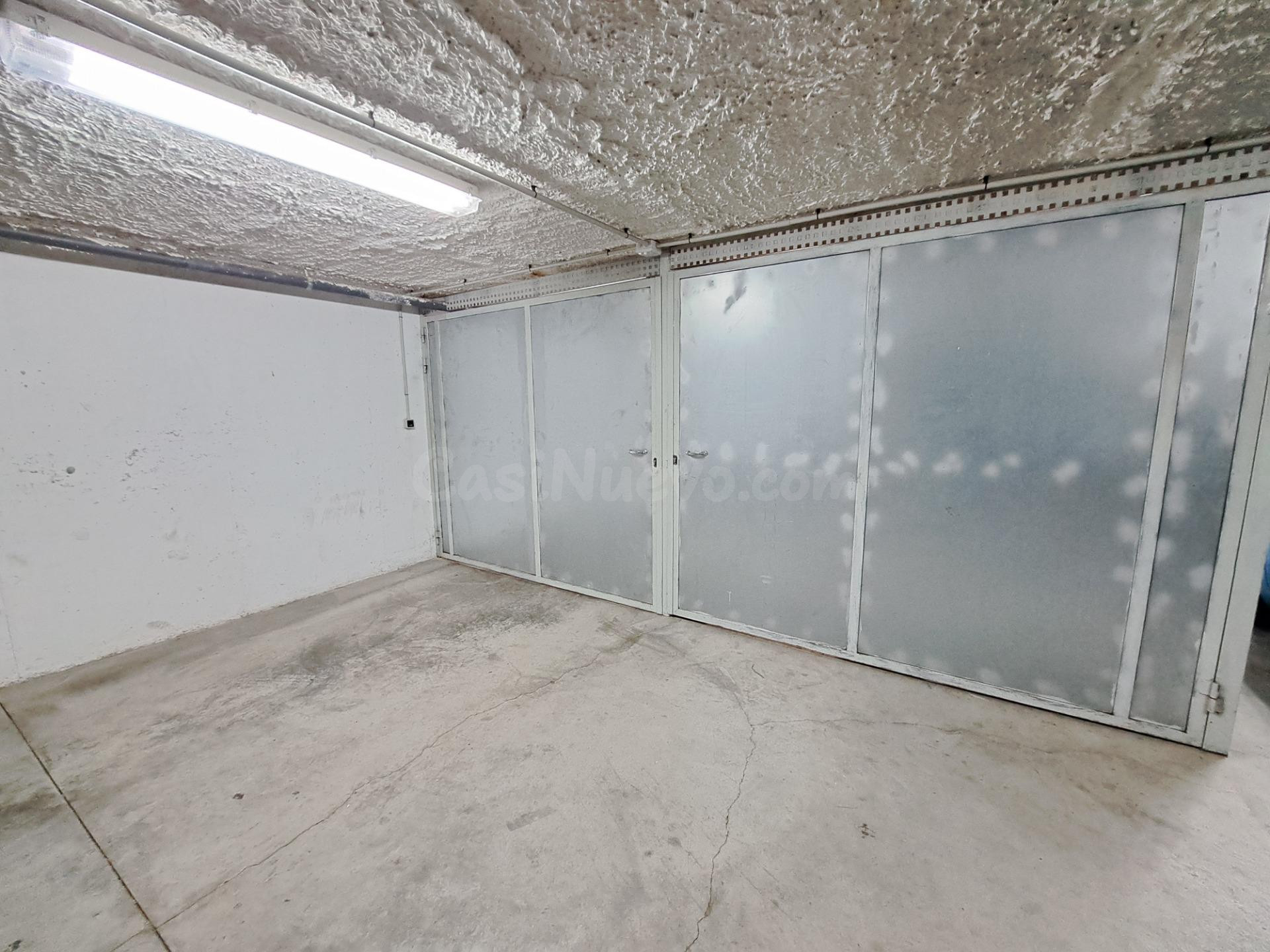 Se vende cabina de garaje cerrada por la zona Cartonajes