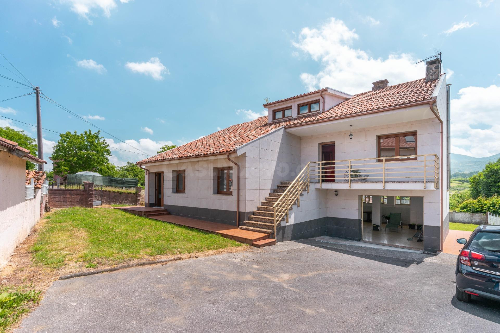 Chalet en Castañera Nava