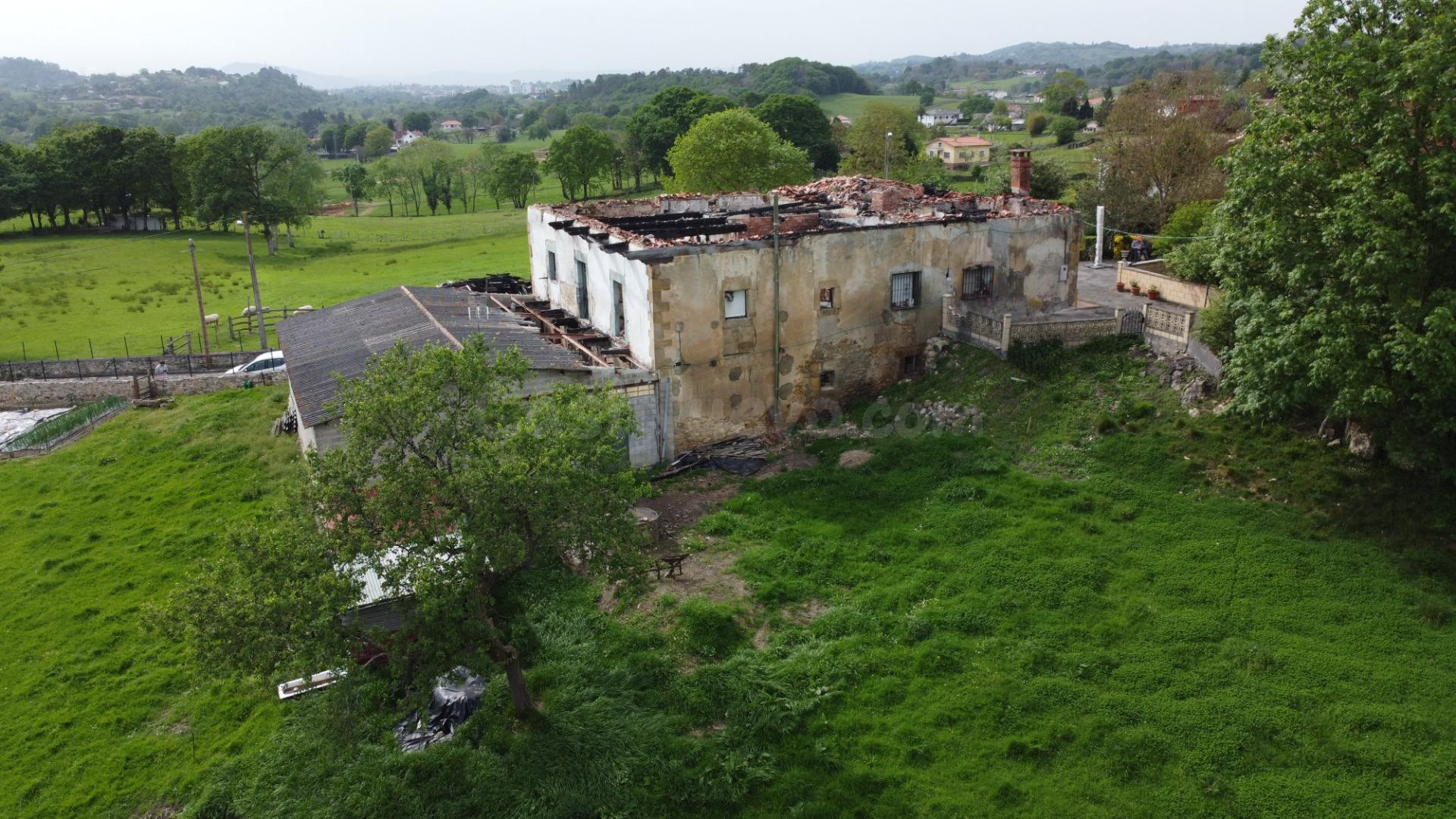 Construye tu legado en una casona histórica con más 7000 m2 de finca edificable en el centro de Asturias.