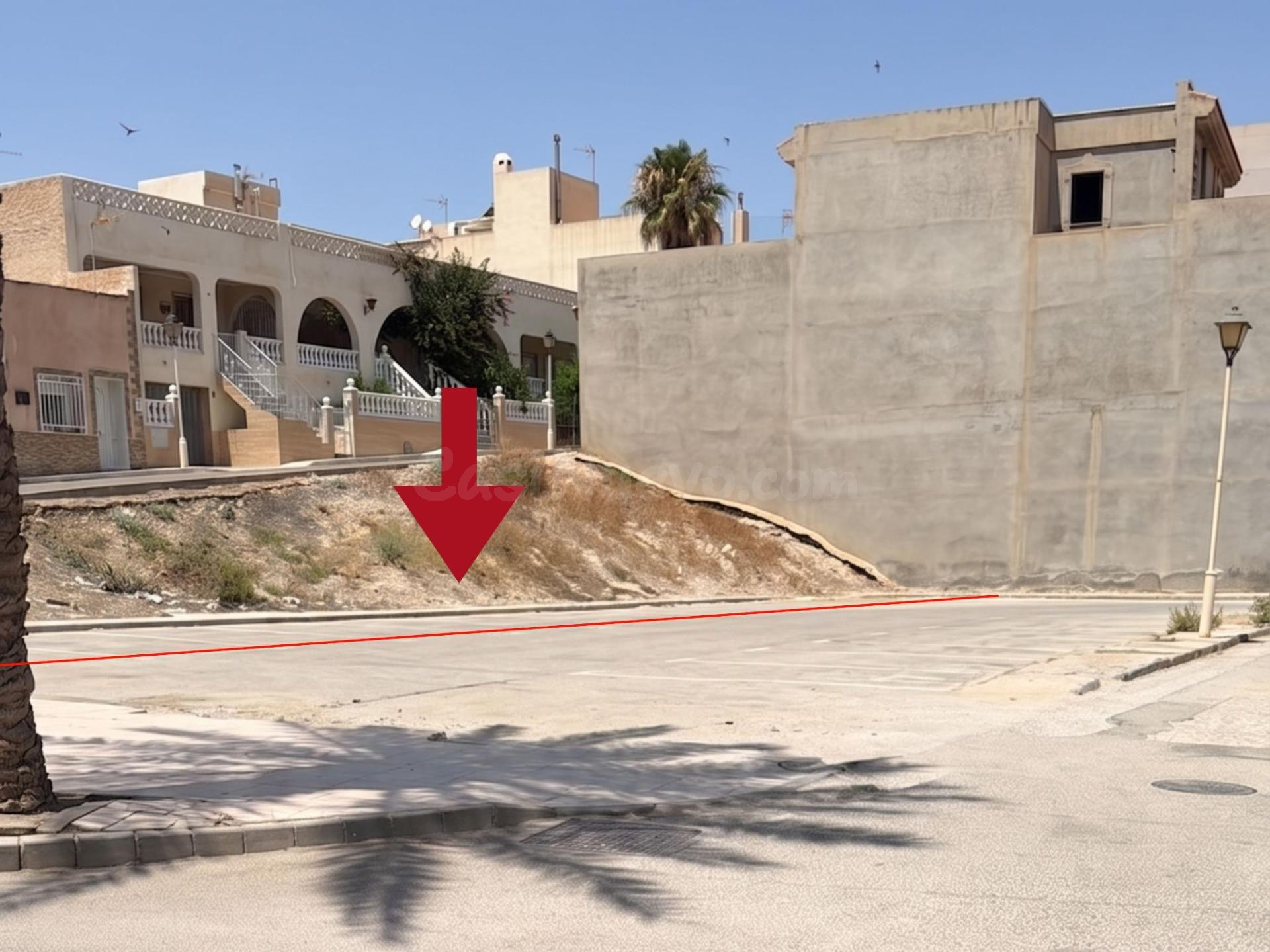 Oportunidad de Inversión en Carboneras: Terreno Urbano en Playa Las Marinicas