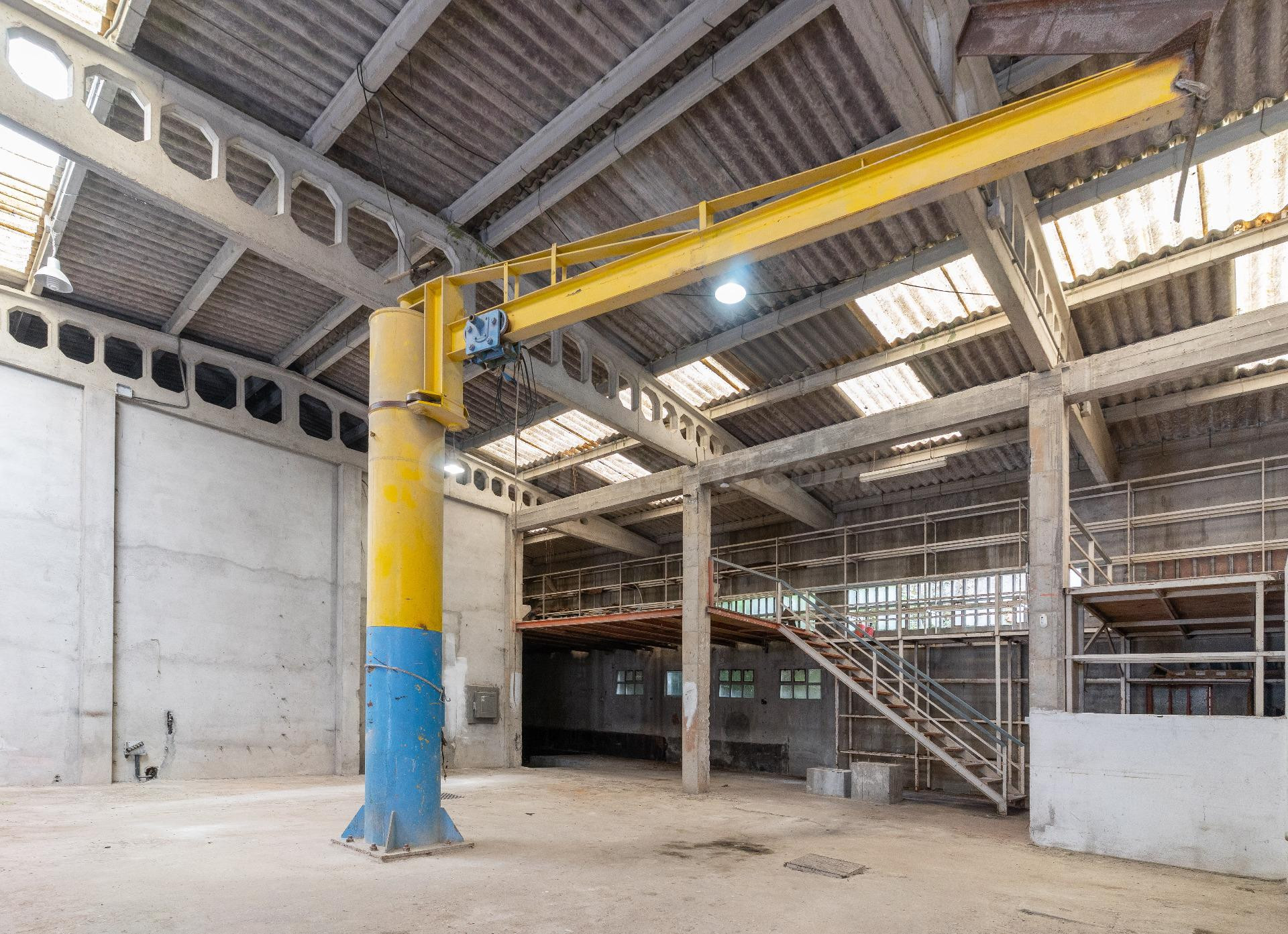 Nave industrial en Celeiro