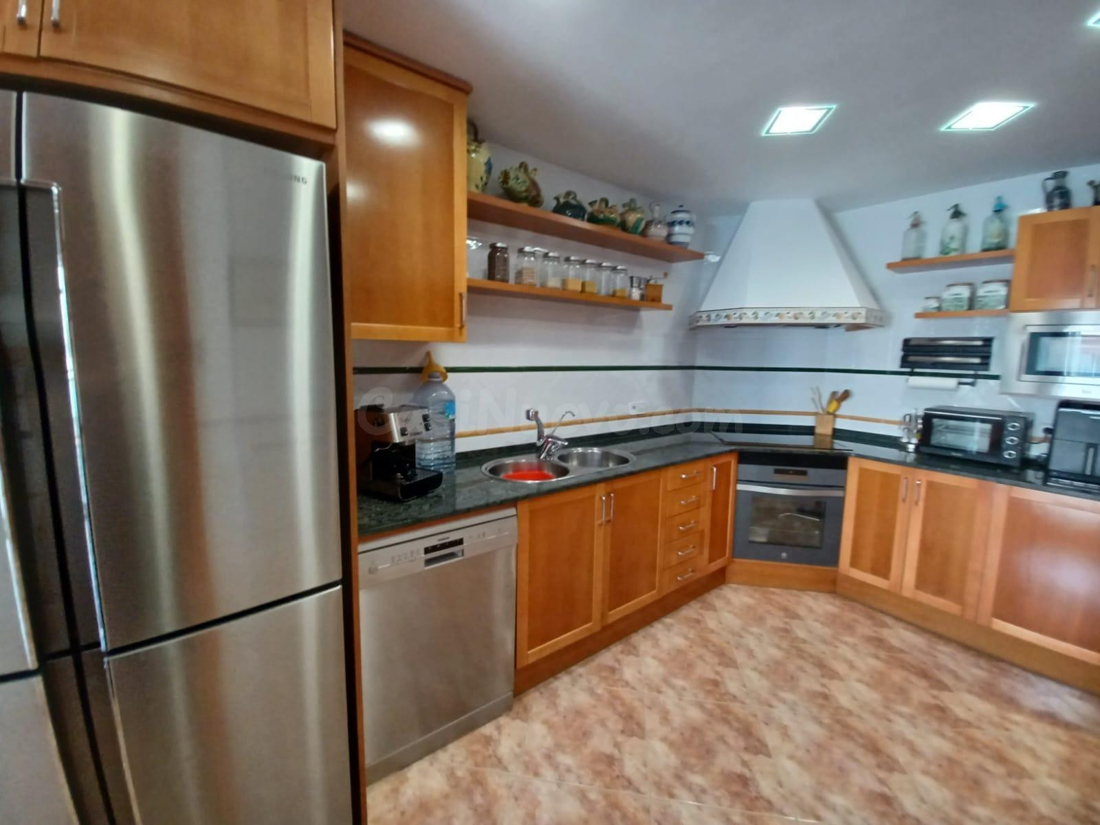 Casa de grandes dimensiones en venta en Pineda de Mar