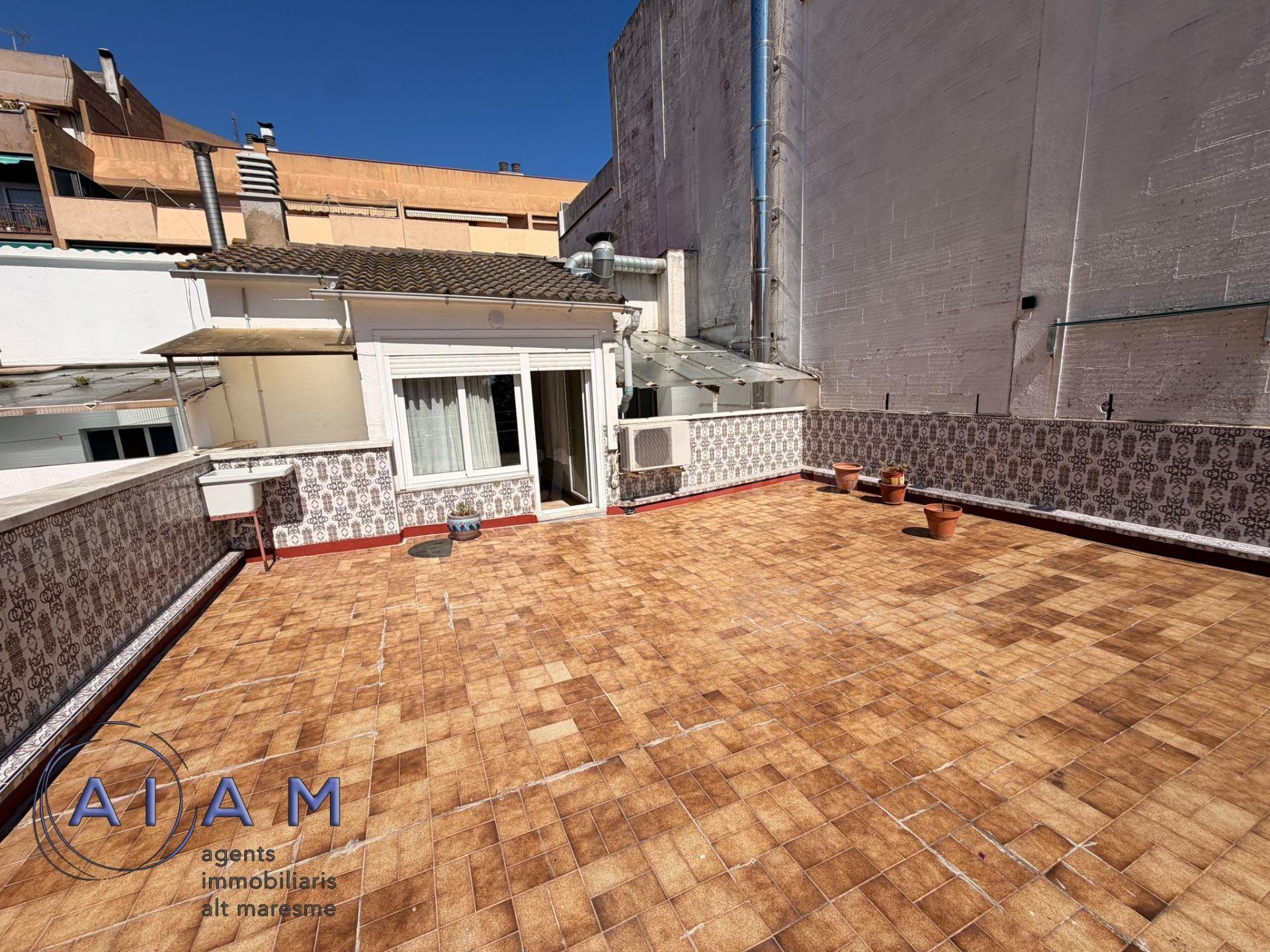 Loft con gran terraza de 43 m2 cerca del centro