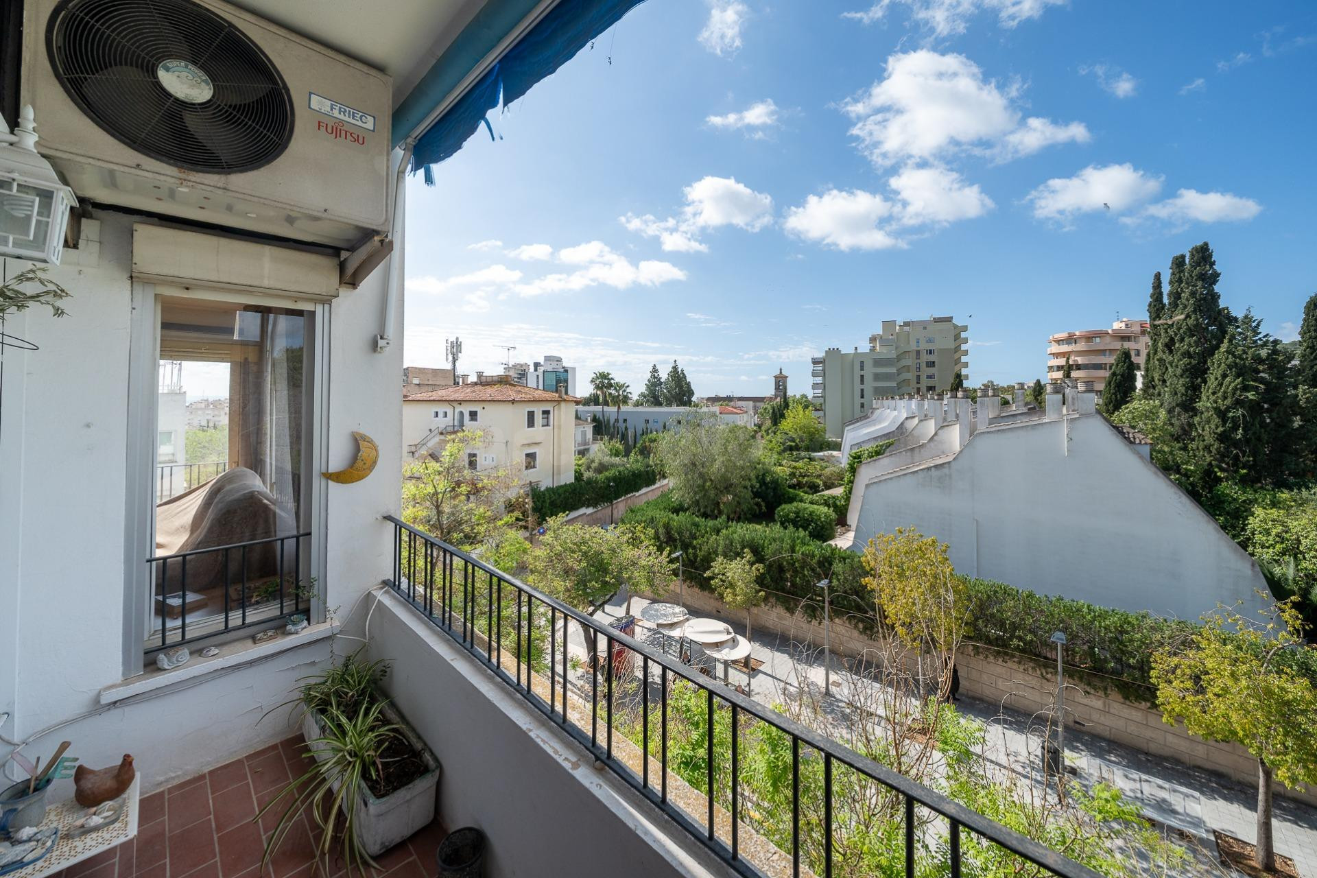 Amplio Piso en Son Armadams, Palma de Mallorca - Oportunidad para Familias