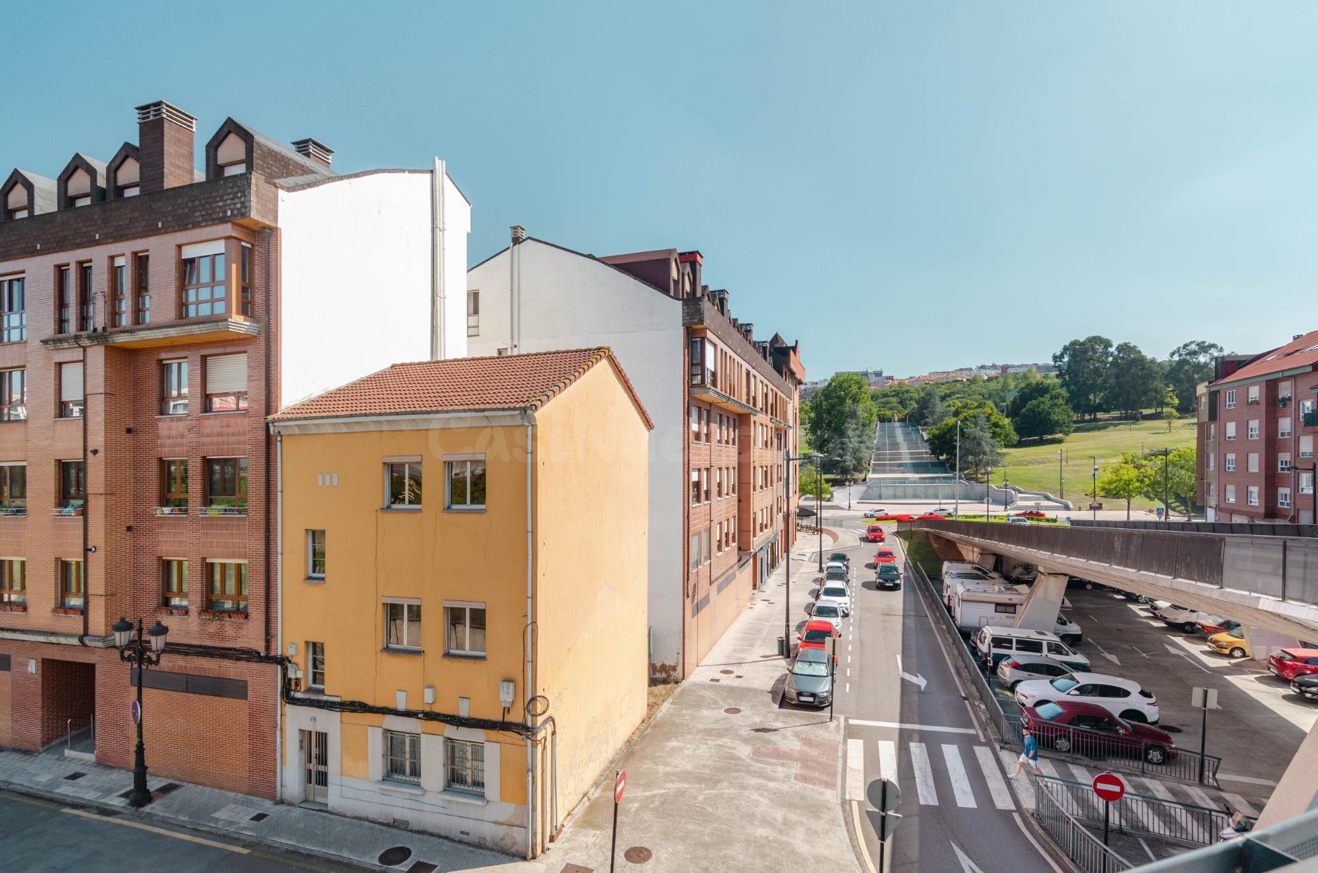 EDIFICIO CON GRAN POTENCIAL DE DESARROLLO EN UNA UBICACIÓN ESTRATÉGICA DE OVIEDO