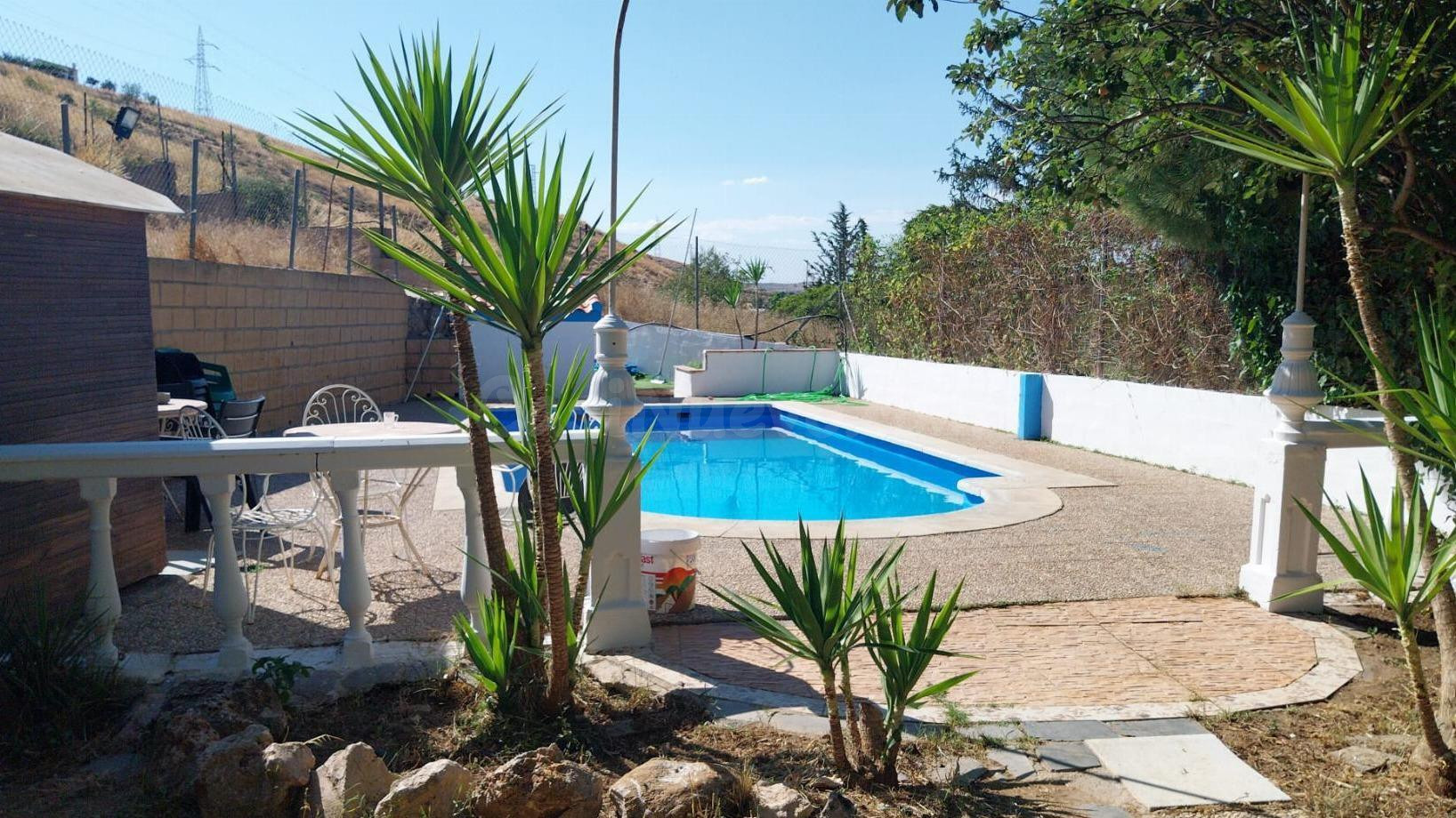 Finca muy bonita con 4 casas y piscina