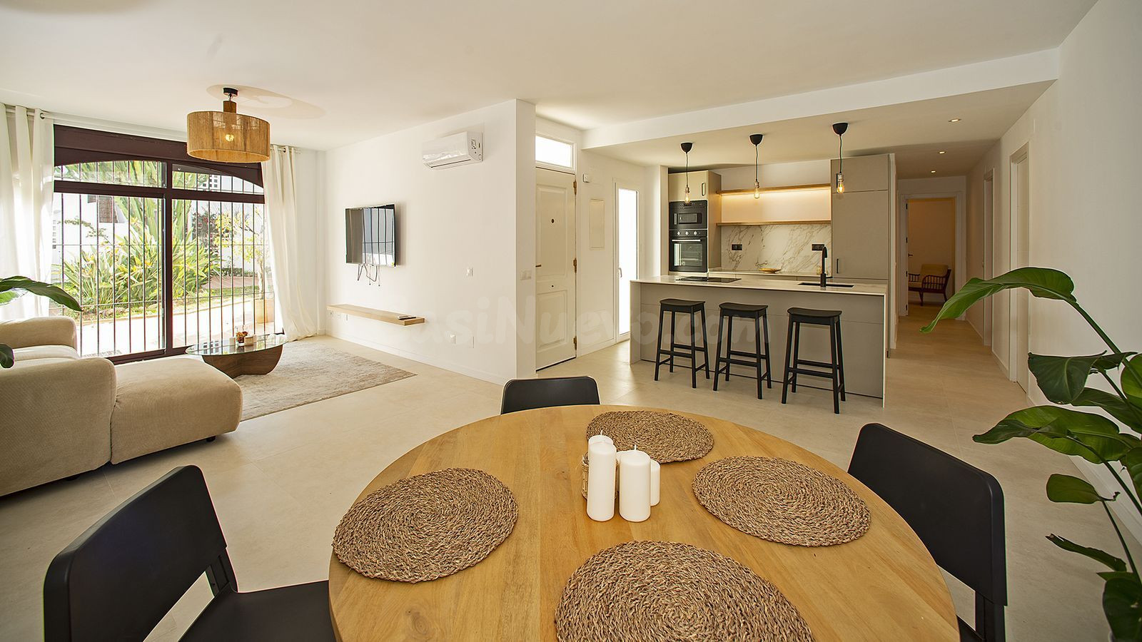 Impresionante Apartamento Reformado de 2 Dormitorios en Nueva Andalucía