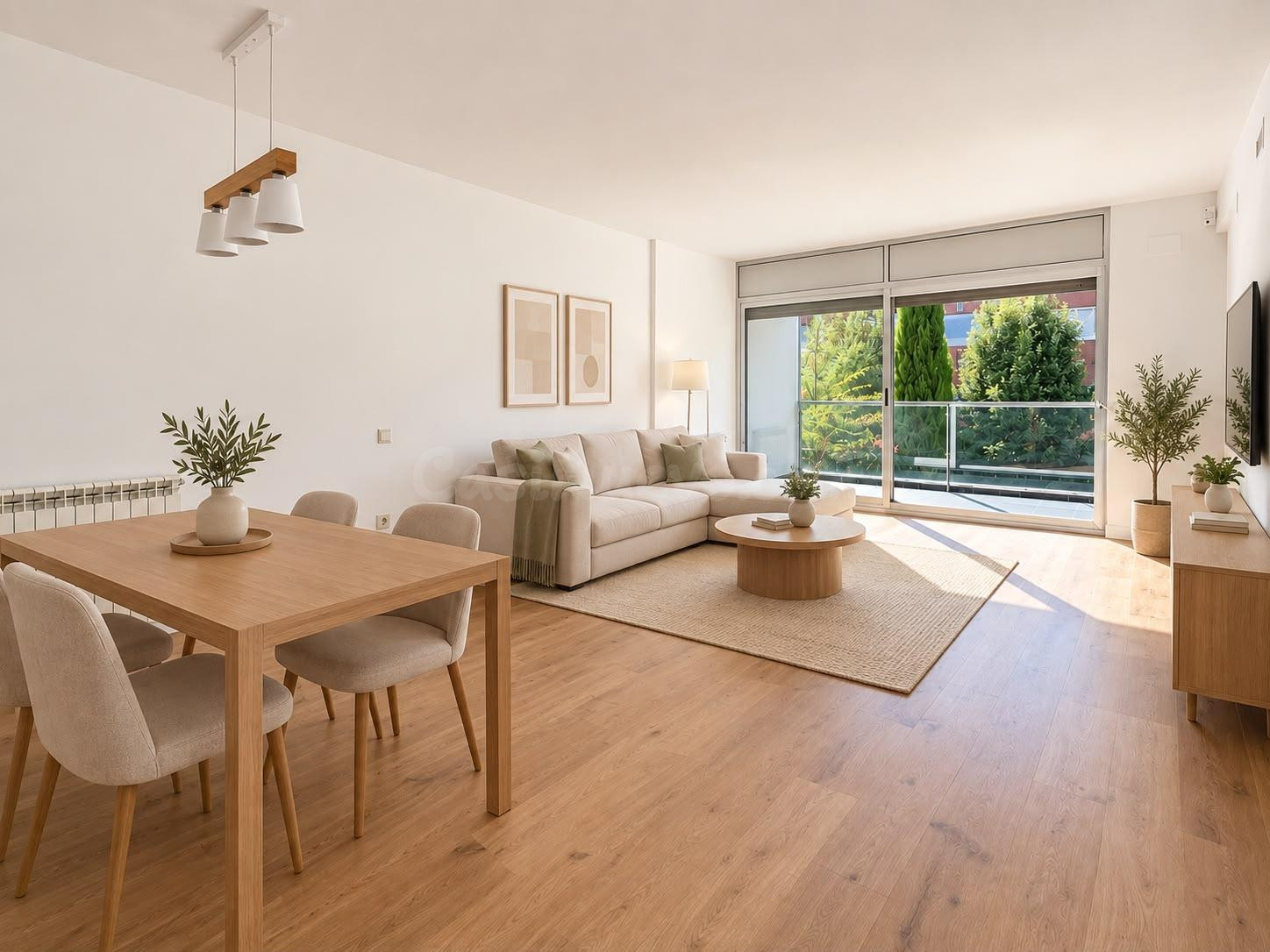 Piso exclusivo en el centro de Alella con gran terraza, parking, trastero y piscina comunitaria