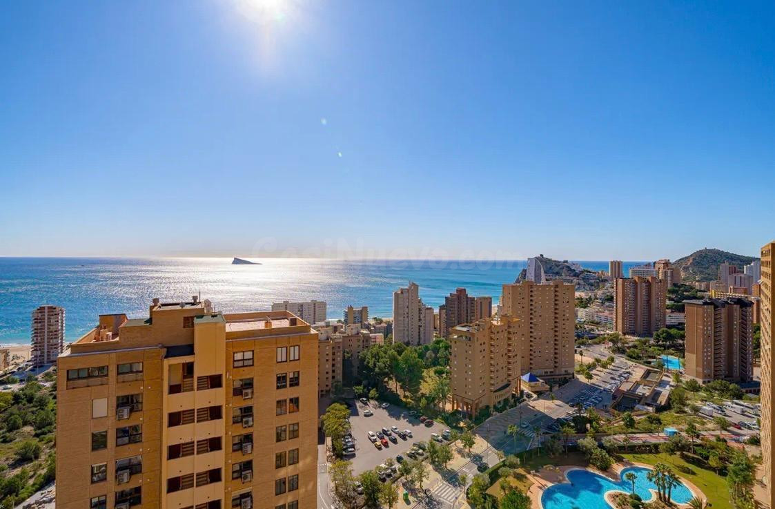 EXCLUSIVA VIVIENDA CON VISTAS  – COBLANCA 37