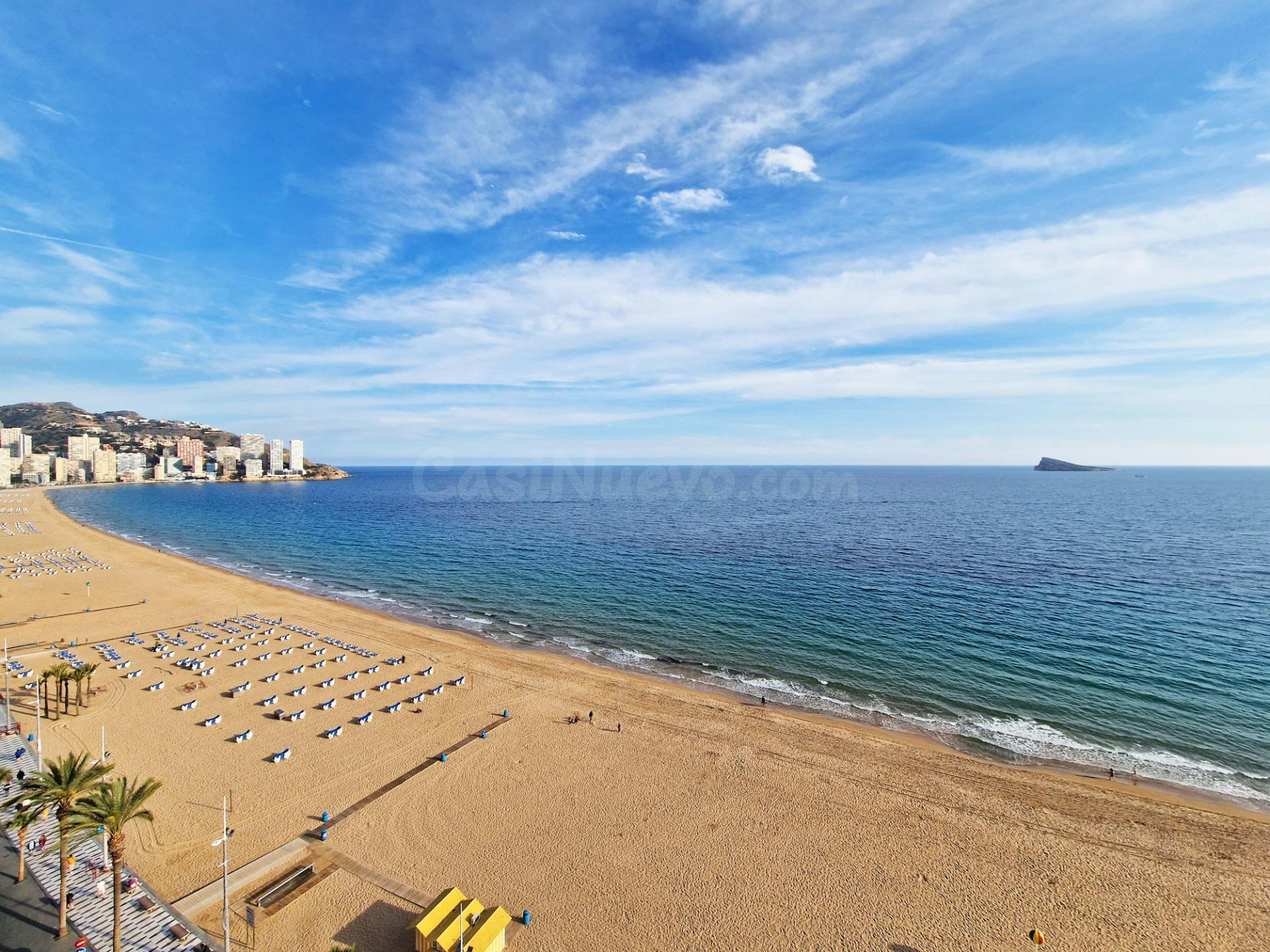 Apartamento de 2 dorm en 1ra línea de Levante