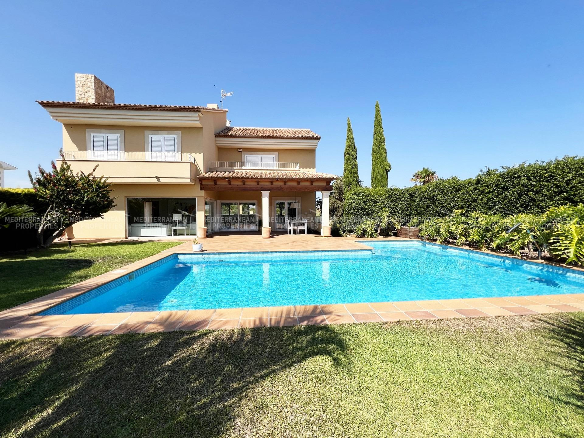 Villa en Alfaz del Pi