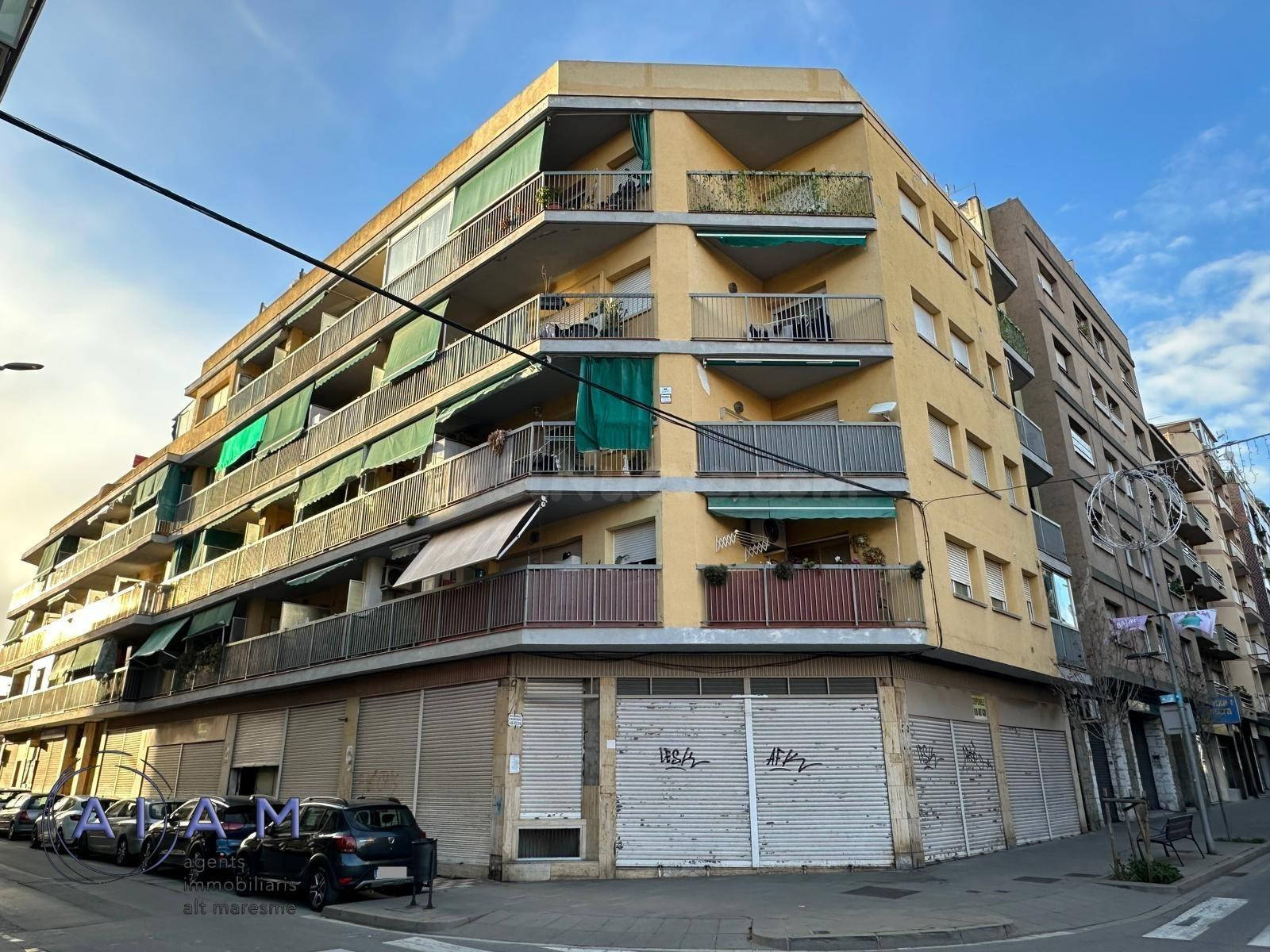 LOCAL COMERCIAL EN VENTA