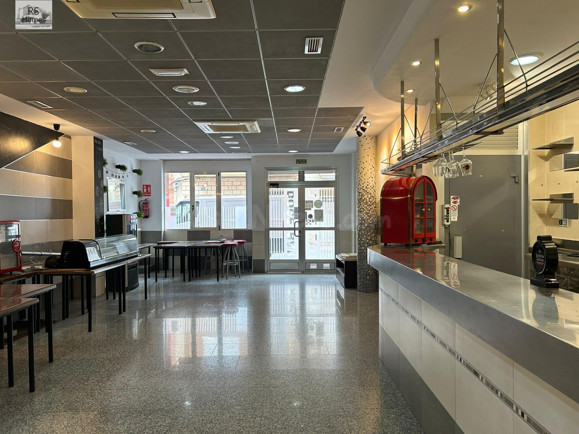 Alquiler de Bajo comercial de 100 en la pobla de Vallbona