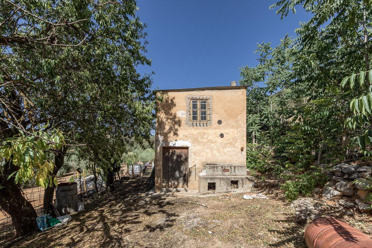 Oportunidad en Montefrío. Finca rústica 60.000 m2 con mucho potencial
