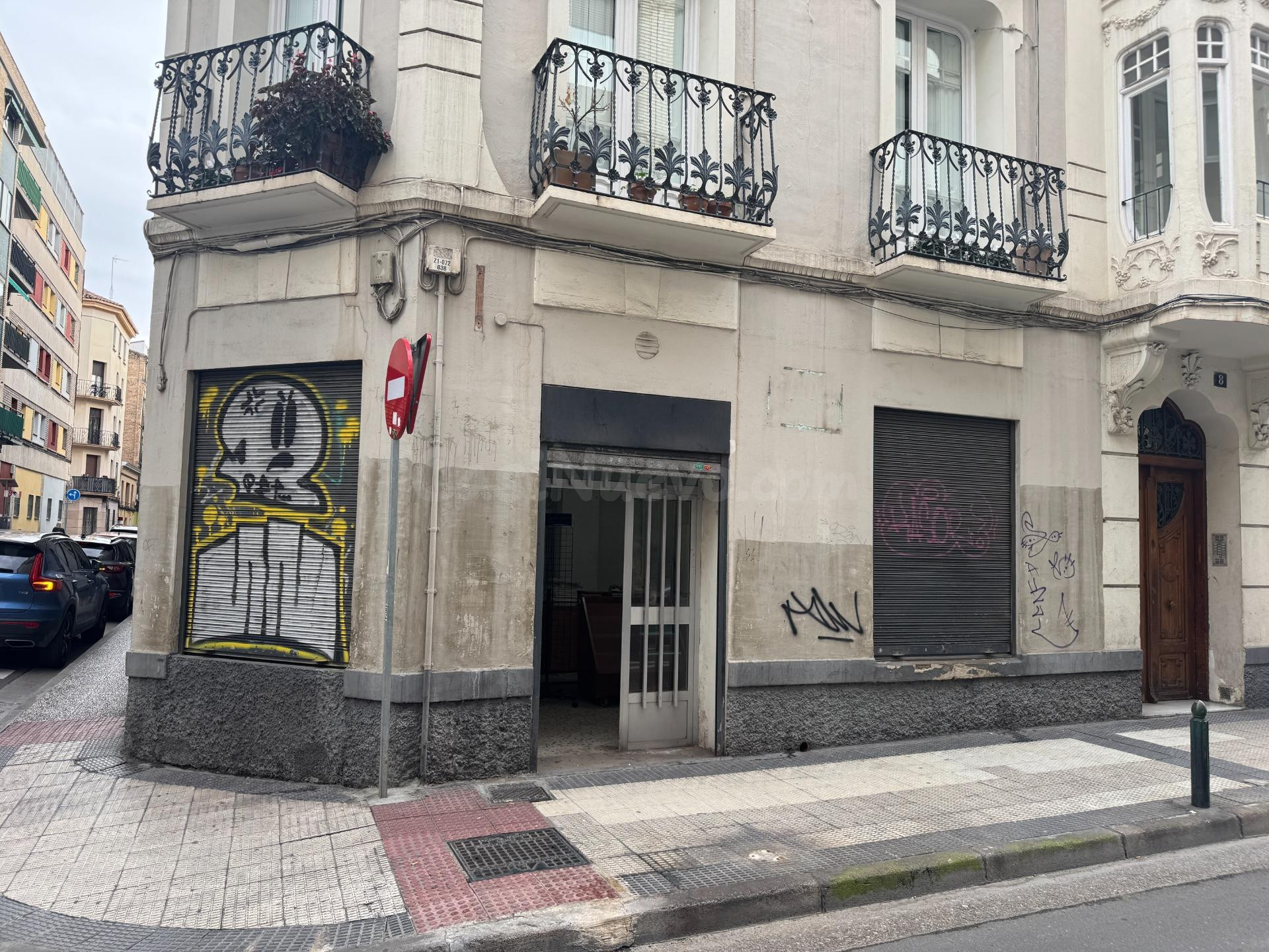 Se alquila local comercial en Calle bolonia 10 - Zaragoza