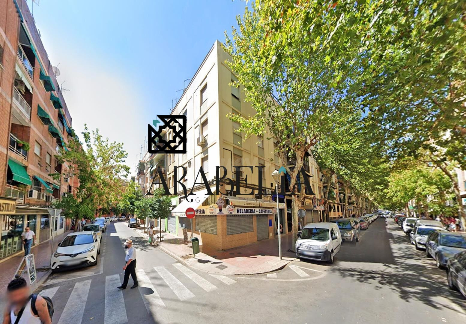 SE VENDE PLAZA DE GARAJE CON TRASTERO EN SANTA ROSA