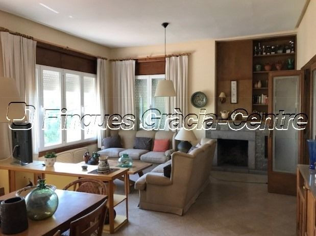 Casa en venta en el centro de Sant Feliu del Racó (Castellar del Vallés)
