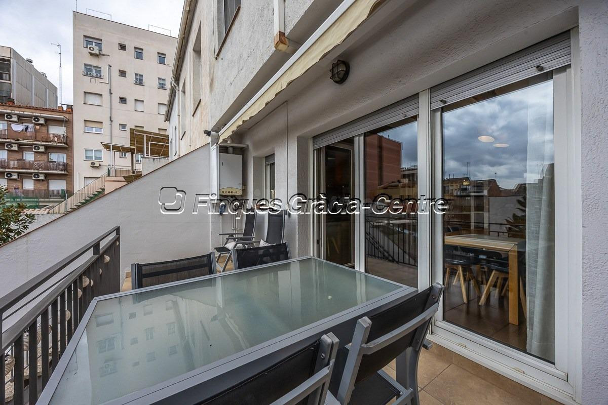 Espectacular casa en venta en el centro de Sabadell - foto 2