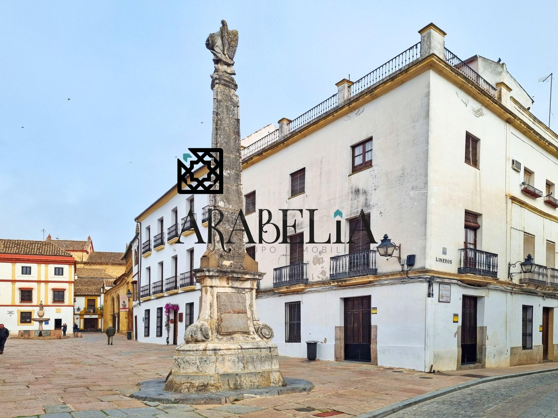 CASA A LA VENTA EN LA ZONA DE LA RIBERA