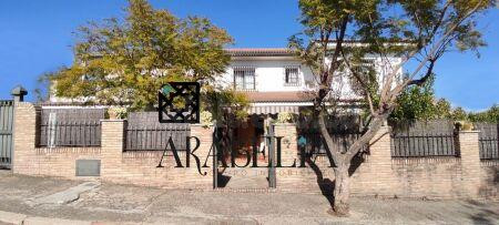 ¡OPORTUNIDAD EN EL BRILLANTE! Ubicación de lujo  y una casa con infinitas posibilidades (Inversión o Vivienda) ✨