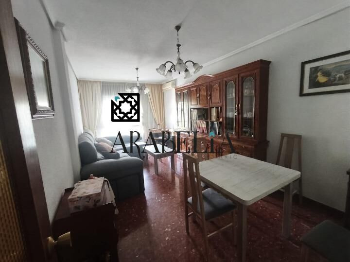 ¡Gran Oportunidad! Luminoso piso de 94 m2 en el Barrio del Naranjo