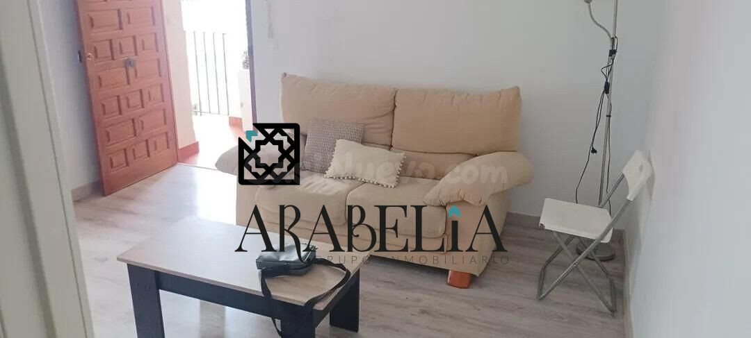 Piso en Venta en el Corazón de Córdoba - ¡Oportunidad Única! €160,000