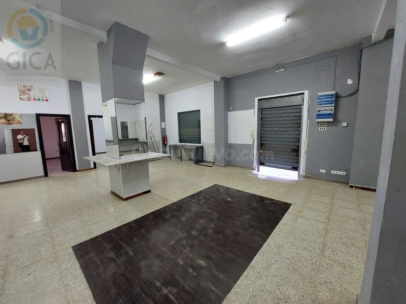 SE VENDE LOCAL EN LAS COLINAS – ALGECIRAS