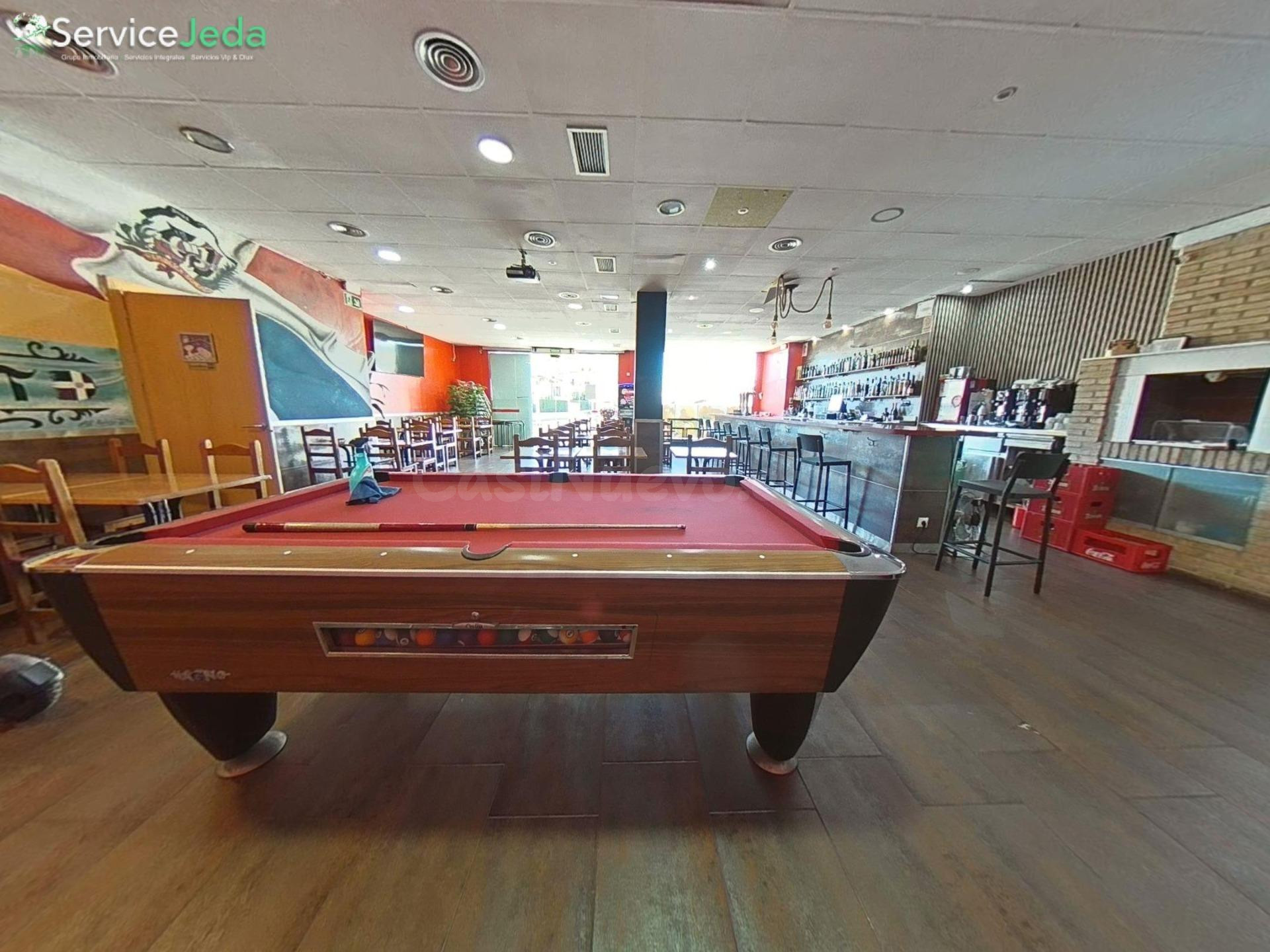 ¡GRAN OPORTUNIDAD EN EL VENDRELL! TRASPASO DE BAR EN EL TANCAT – ZONA TOP