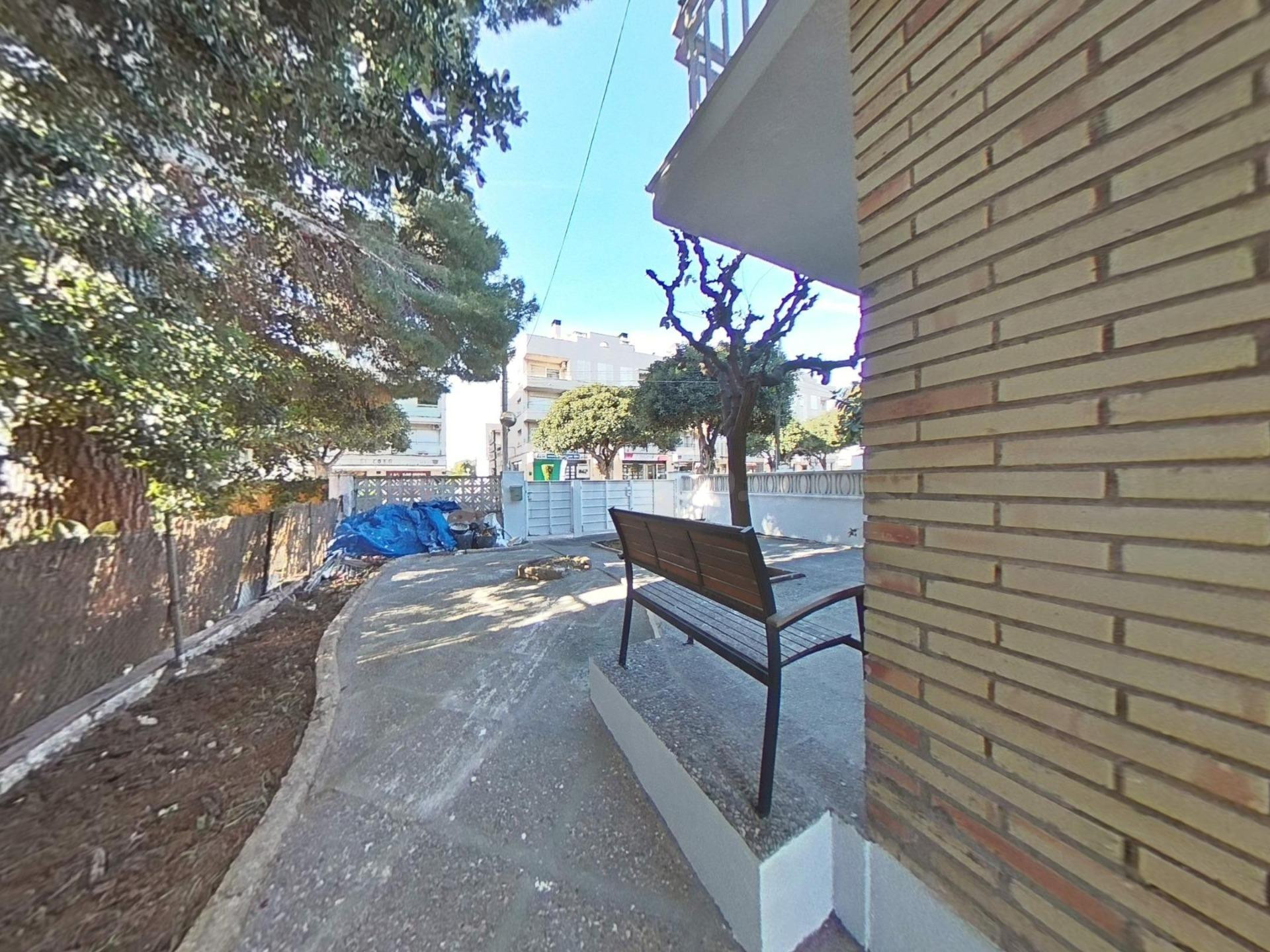 CASA PAREADA ESQUINERA EN VENTA EN COMA-RUGA – OPORTUNIDAD Ú - foto 4