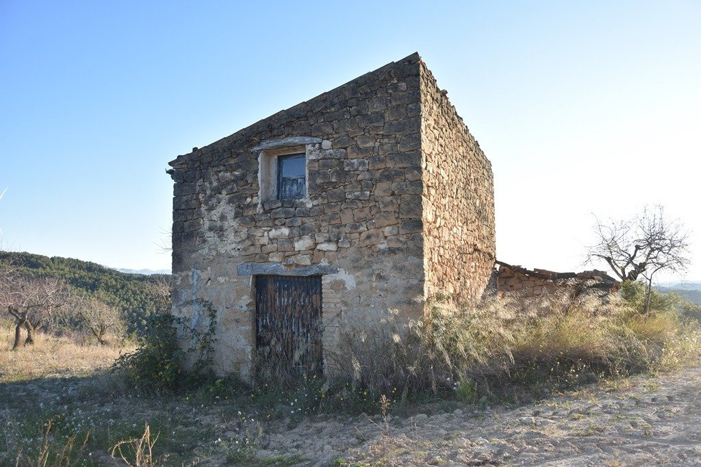 Finca rústica 34m² en venta - Caseres