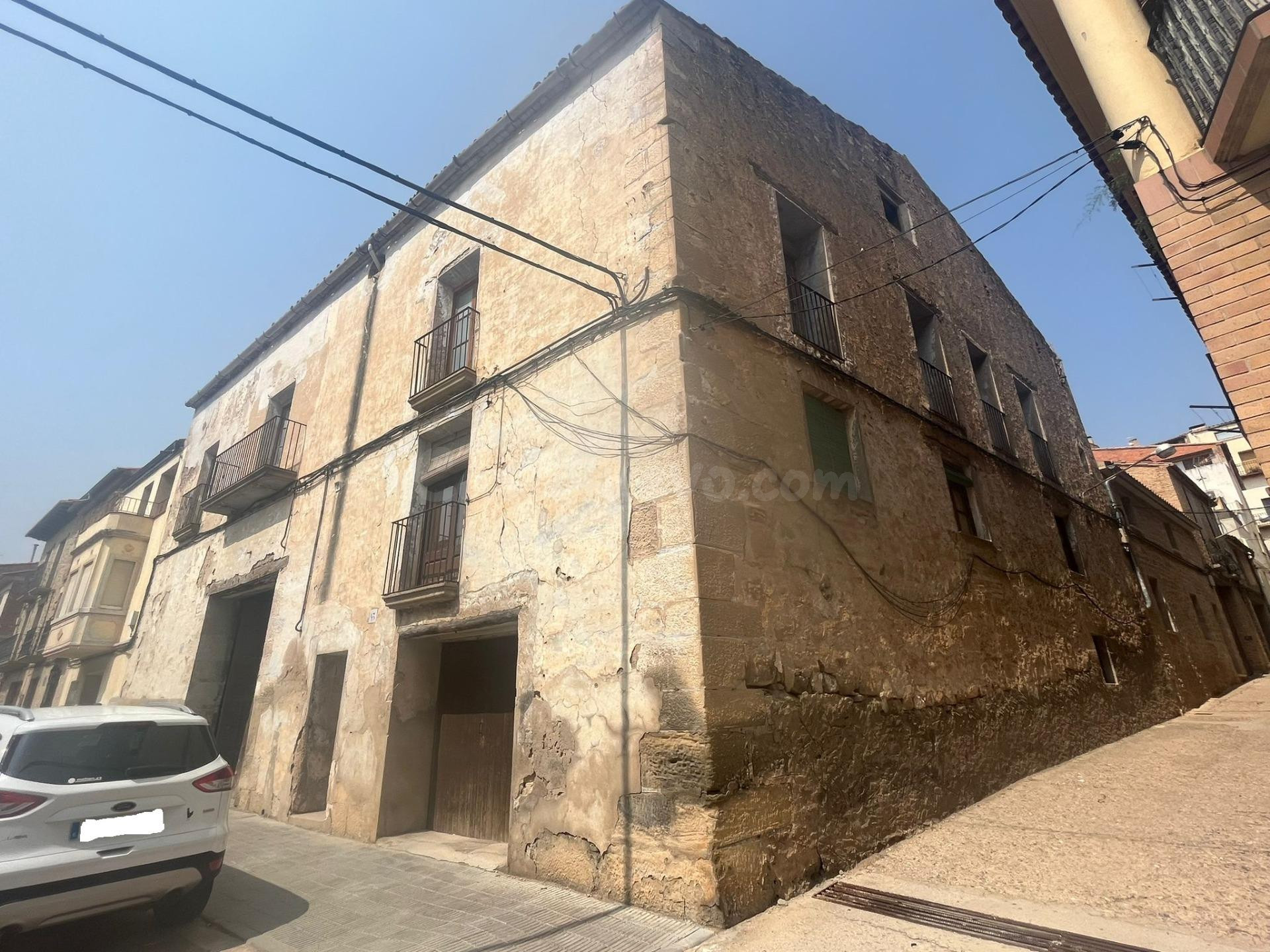 Casa grande con posibilidad de varios apartamentos
