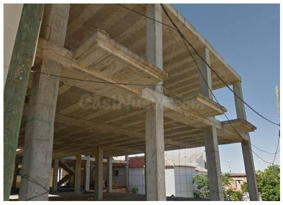 OBRA EN CONSTRUCCIÓN EN ROBLEDO