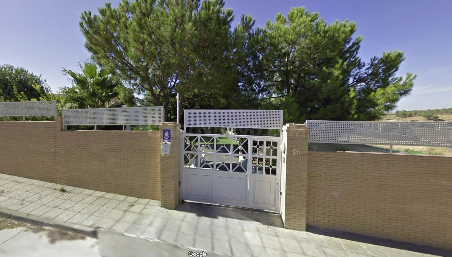 Chalet en Alcalá de Guadaira, zona Cruz de Marchenilla