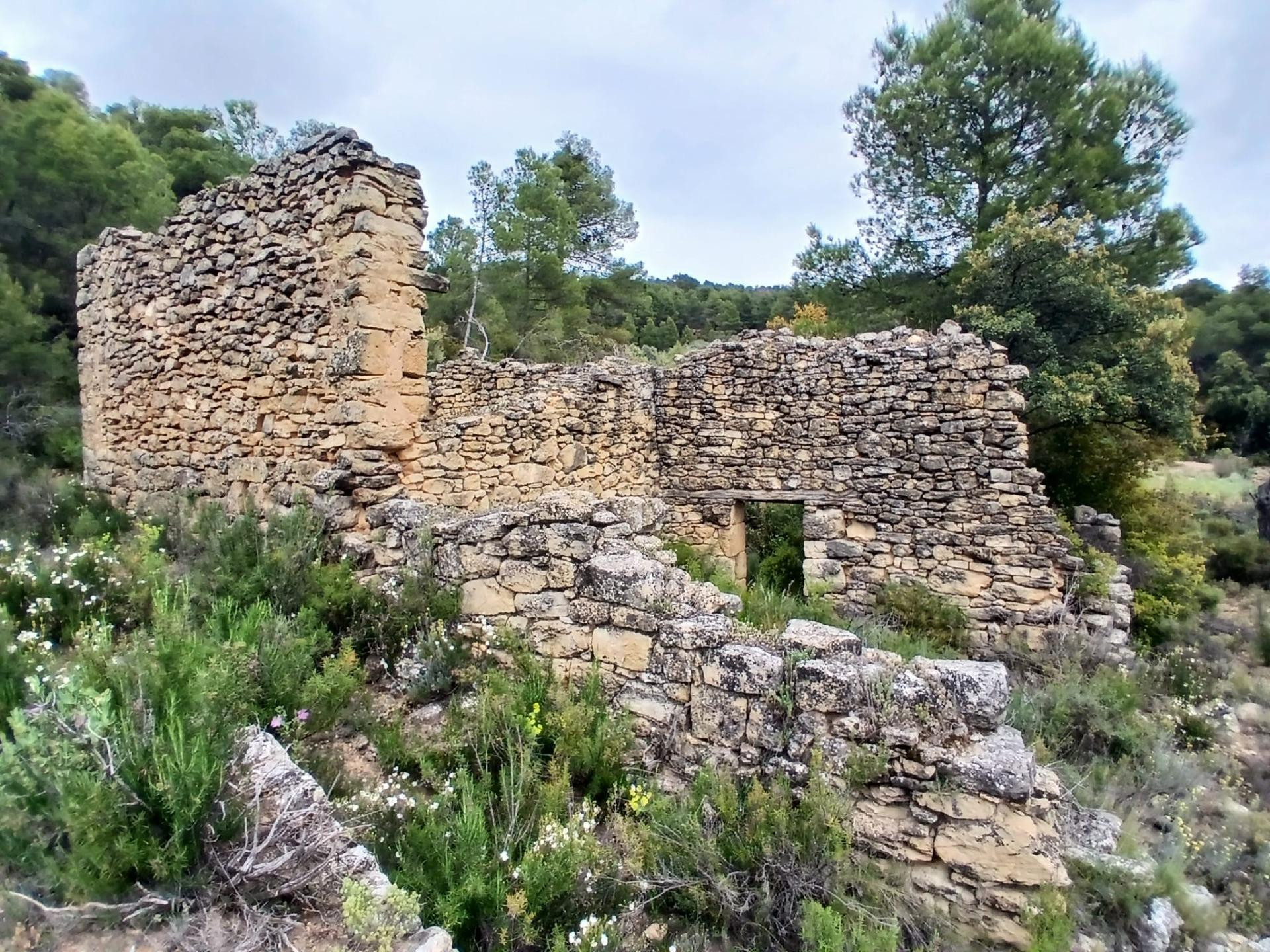 Finca rústica con masia en Fórnoles