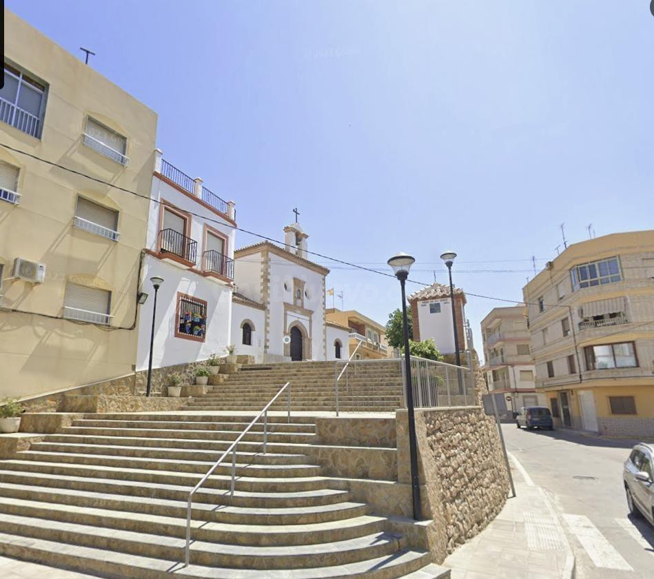 CASA EN ADRA
