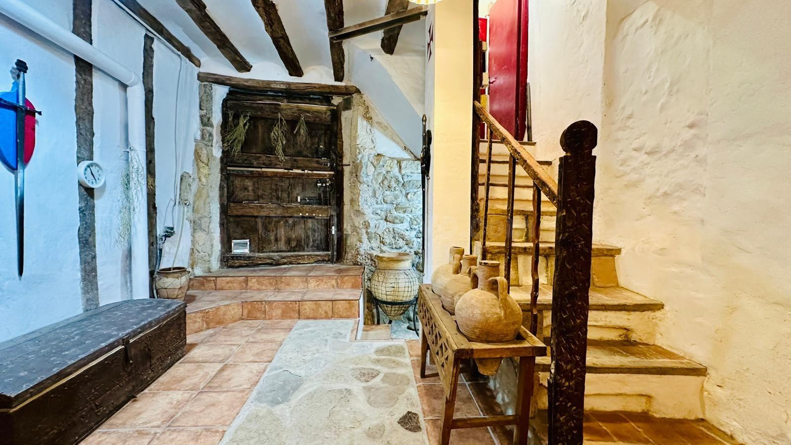 Casa con cochera en Peñarroya de Tastavins