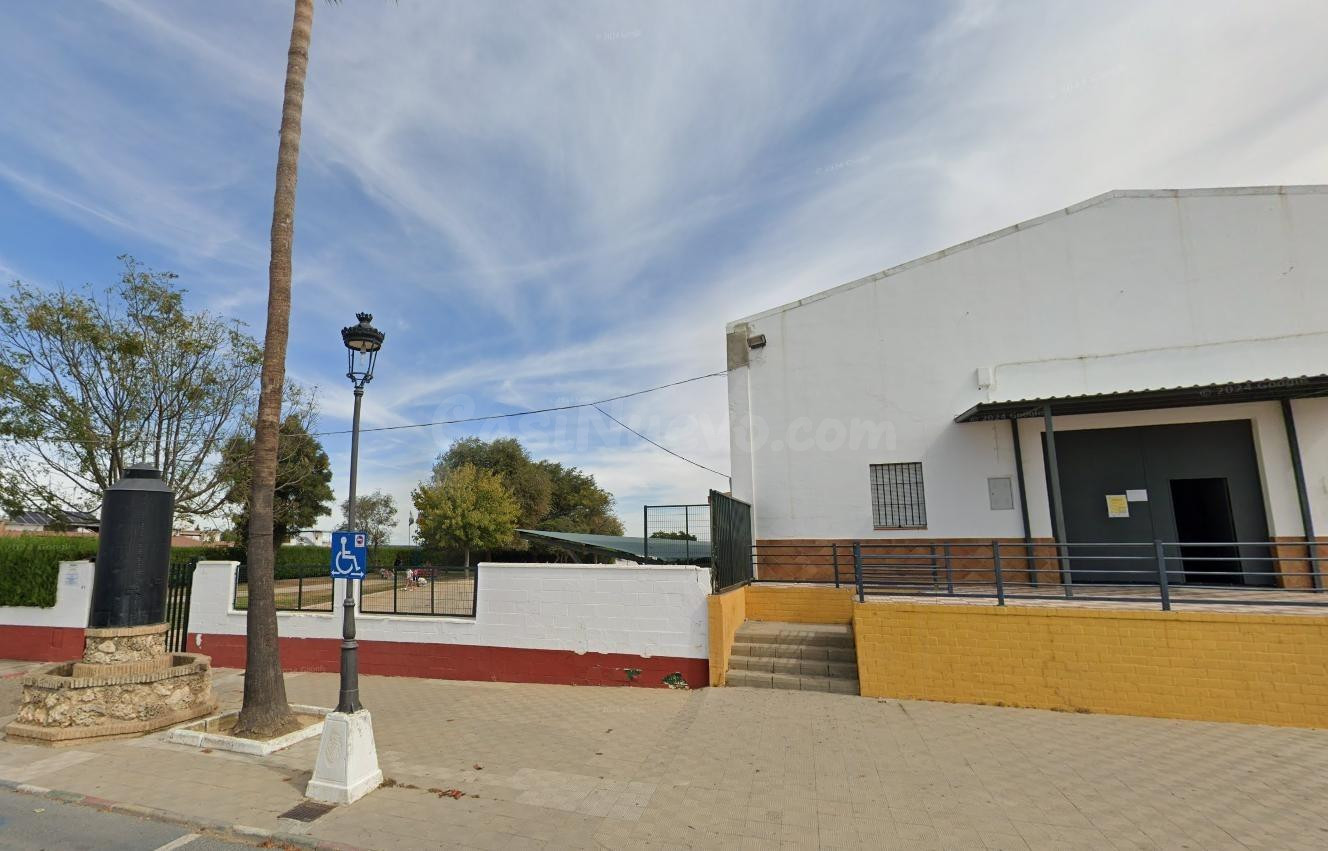 INMUEBLE EN ALMONTE